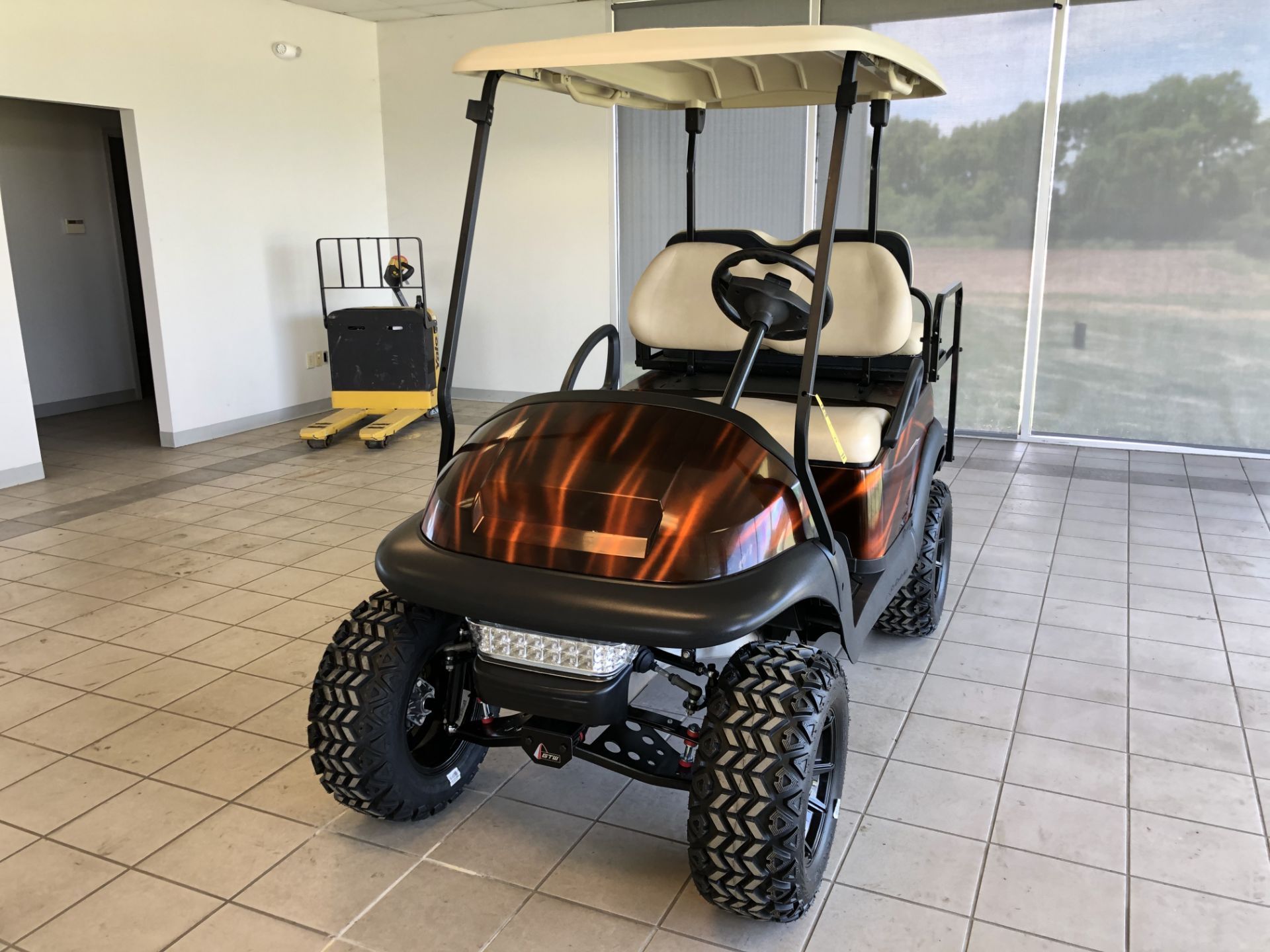 2014 CLUB CAR PRECEDENT ELECTRIC GOLF CART, WITH 48 VOLT CHARGER, 4-PASSENGER FOLD DOWN SEAT, LIFT - Image 2 of 5