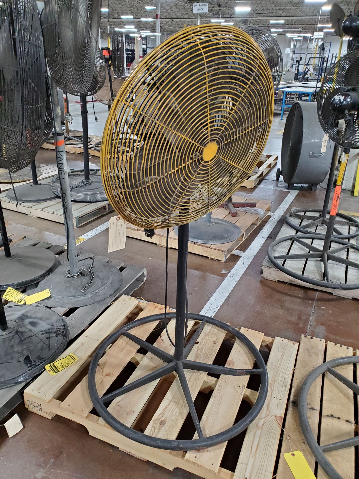 (4) PEDESTAL SHOP FANS - SOME ADJUSTABLE HEIGHT, 24'`-36'` - Image 2 of 5