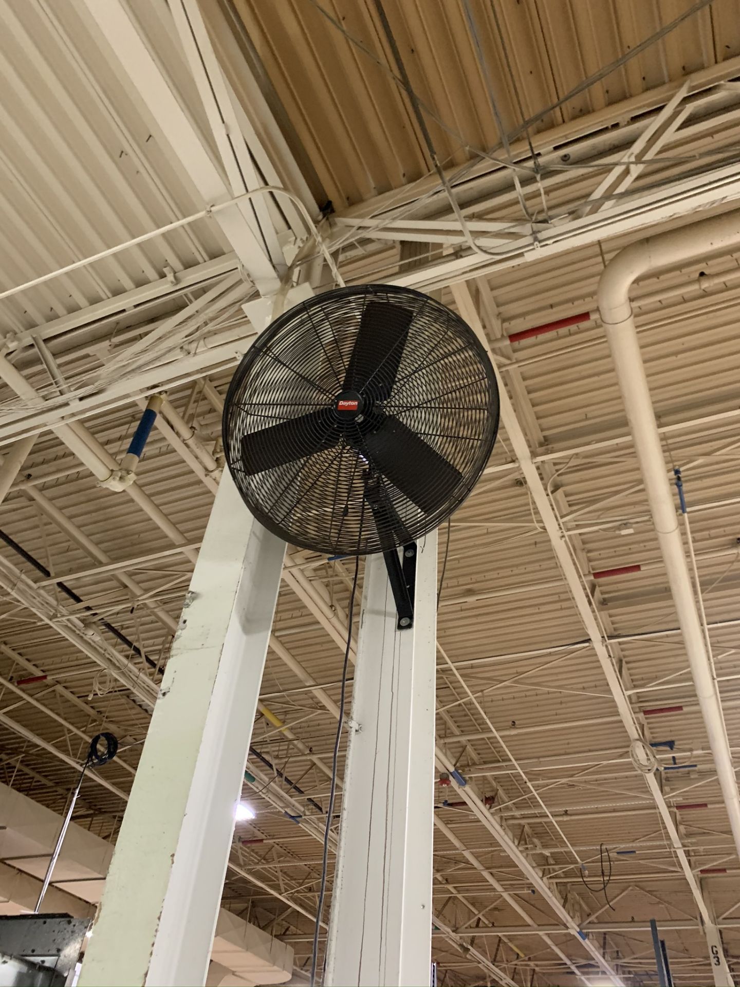 (6) 24'` COLUMN FANS (STILL MOUNTED ON COLUMN, BUYER RESPONSIBLE FOR REMOVAL)