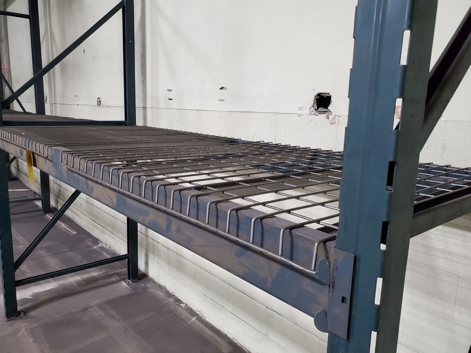 (5) SECTIONS OF SLOT/CORNER LOCK PALLET RACKING - VARIOUS SIZE HEIGHTS (8'-16') AND BEAMS (9'-12') - - Image 7 of 7