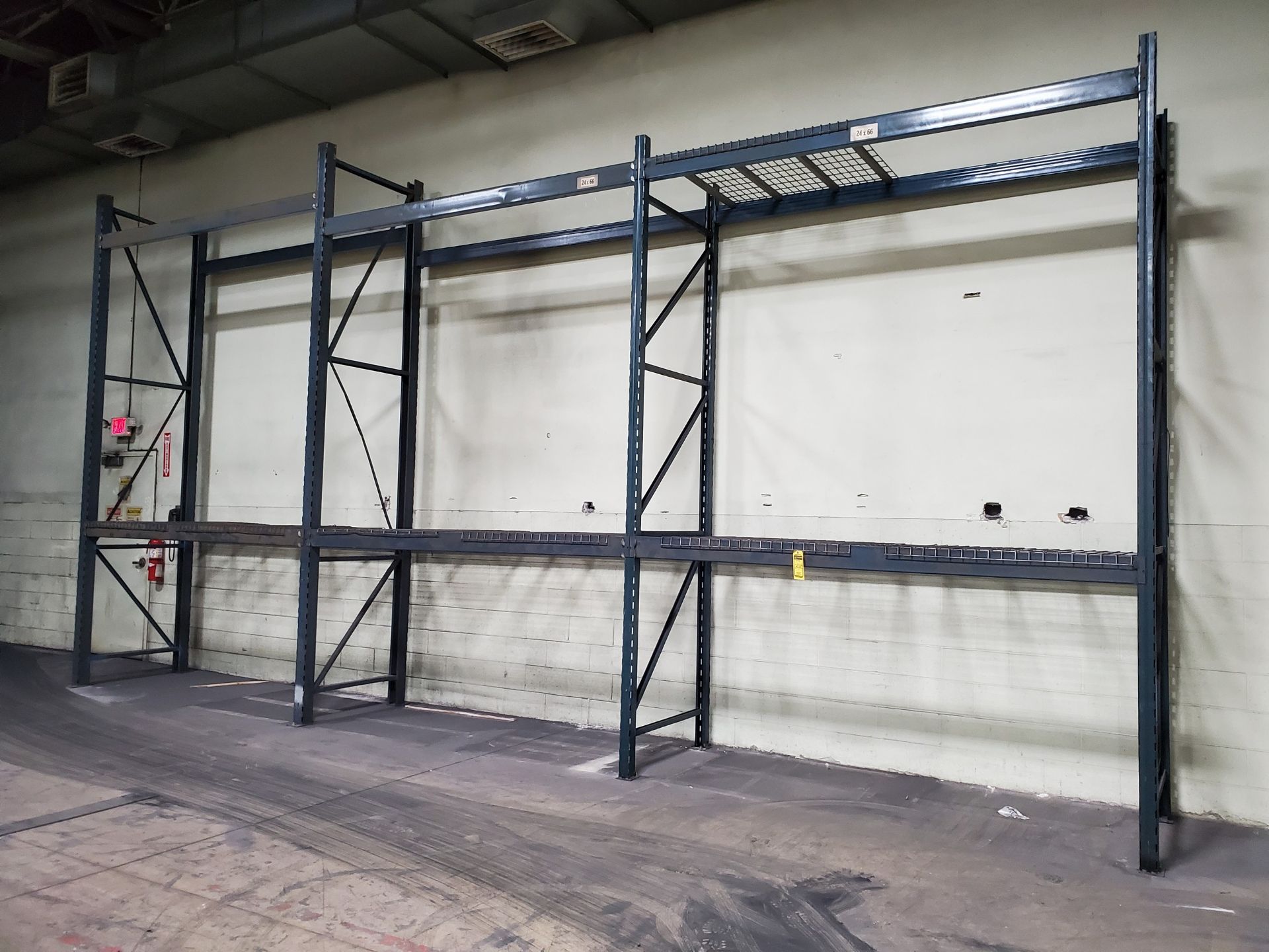 (5) SECTIONS OF SLOT/CORNER LOCK PALLET RACKING - VARIOUS SIZE HEIGHTS (8'-16') AND BEAMS (9'-12') - - Image 6 of 7
