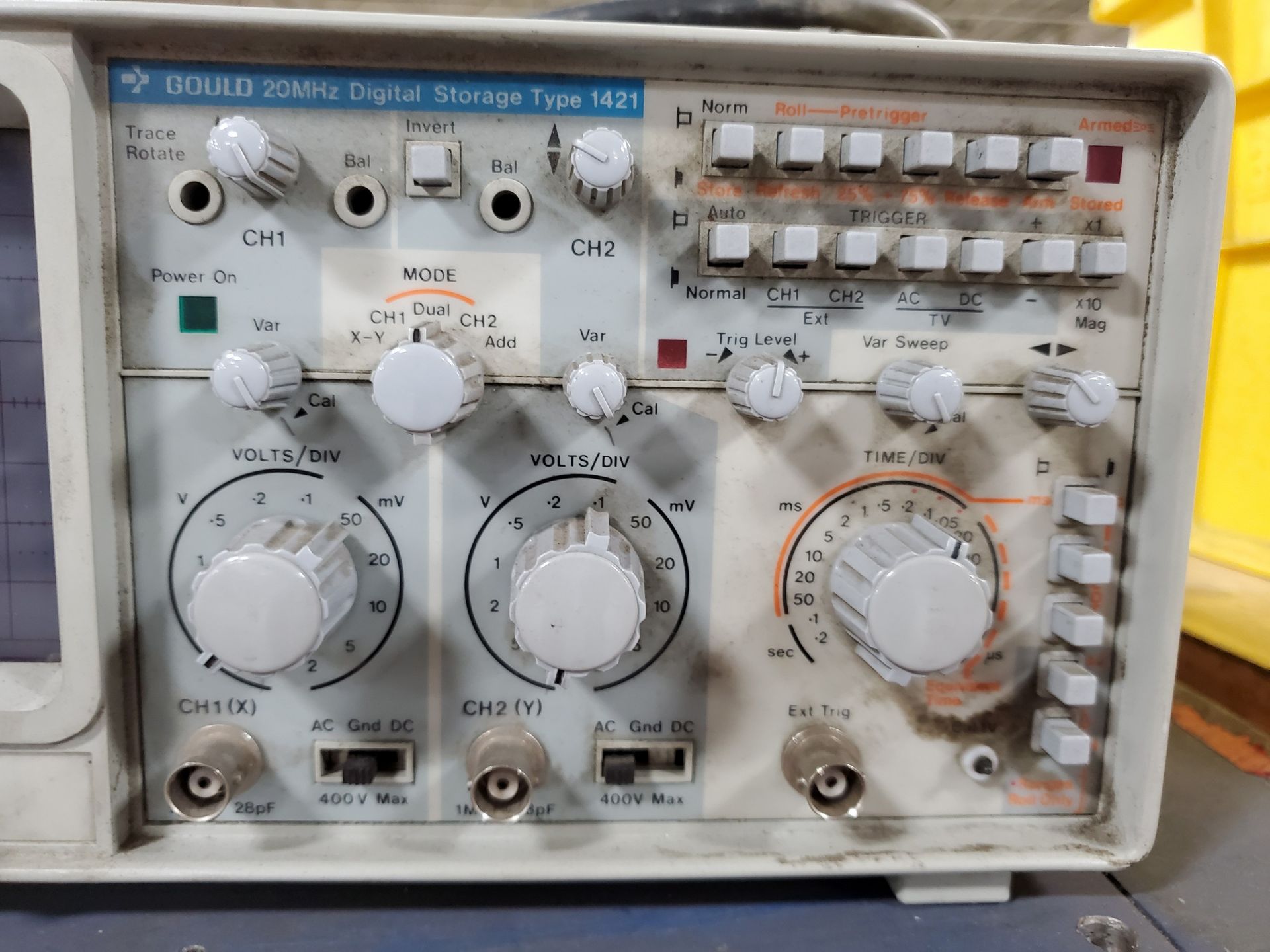 GOULD 1421 DIGITAL STORAGE TYPE OSCILLOSCOPE, 20 MHZ, DUAL CHANNEL - Image 3 of 5