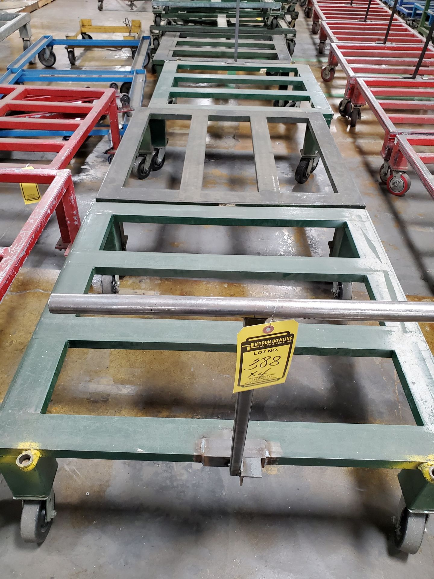 (4) 48'` X 48'` X 18'` STEEL BAR FRAME CARTS WITH HANDLE - Image 2 of 4