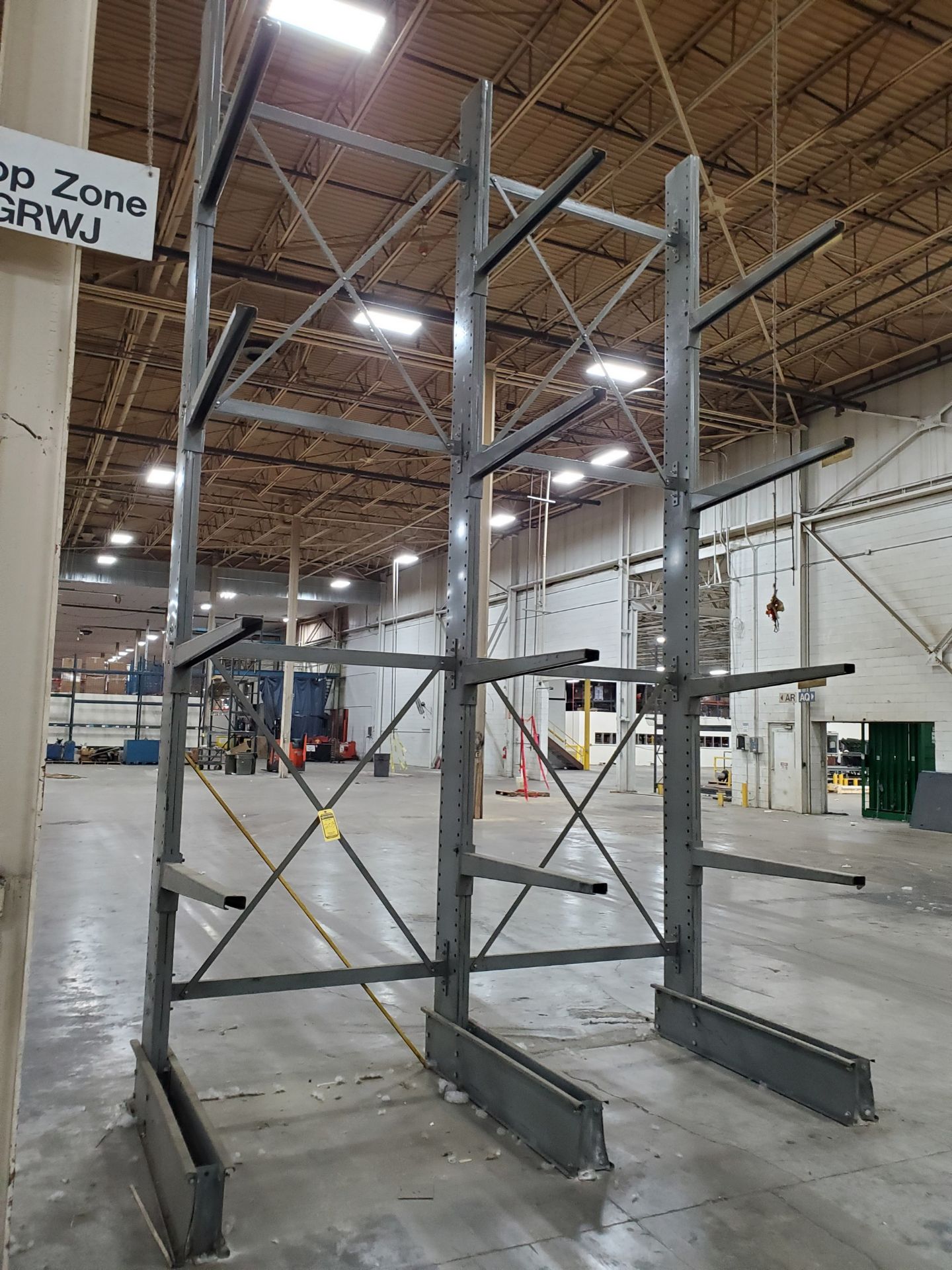 18' X 10' X 4' CANTILEVER RACK, 5 TIER, 3 LEGS PER TIER