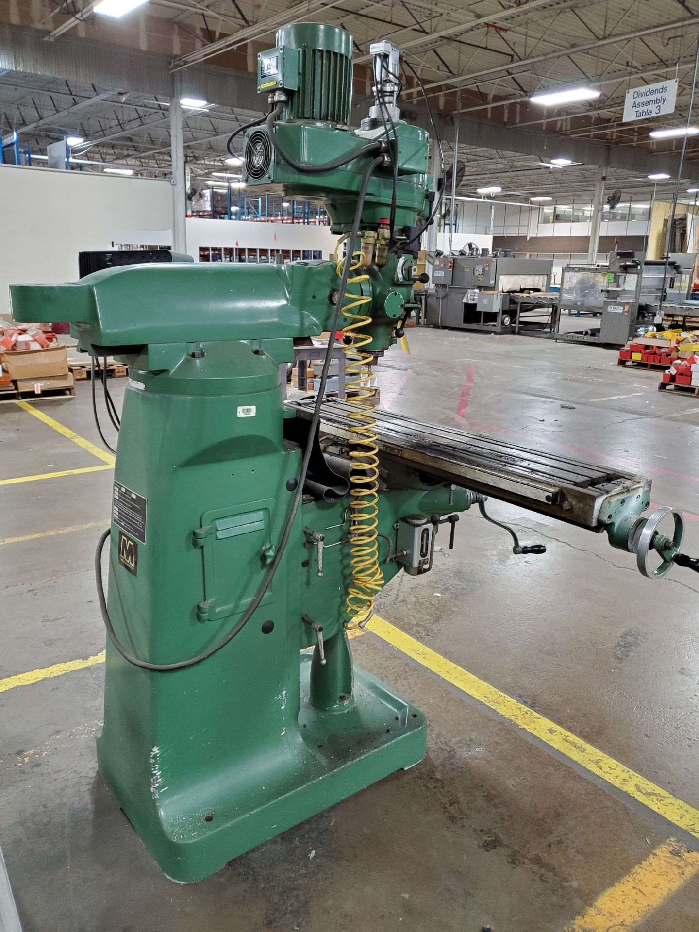 DOALL VERTICAL MILLING MACHINE, ACCU-RITE 3 2 AXIS DRO CONTROL, 49'` X 9'` TABLE, KNEE BED, SERVO - Image 9 of 9