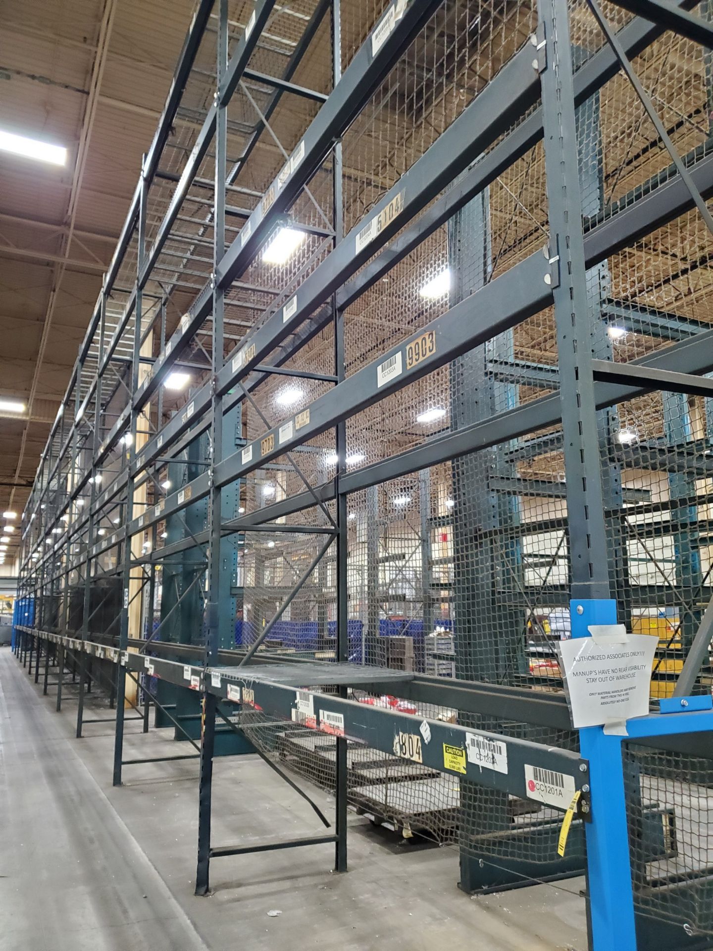 (12) SECTIONS OF 25' T X 42'`W X 12' BEAMS SLOT/CORNER LOCK PALLET RACKING, 141 BEAMS - Image 2 of 4