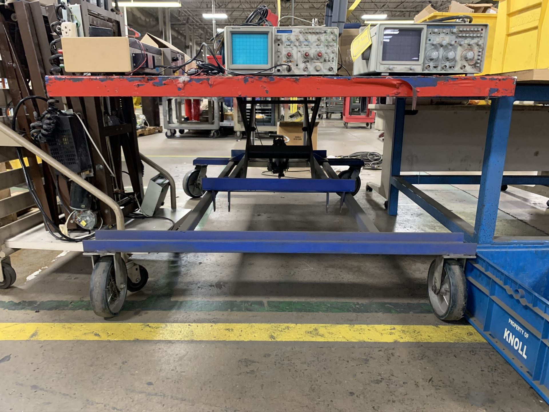 73'` X 51'` PORTABLE DIE SCISSOR LIFT TABLE - Image 4 of 4