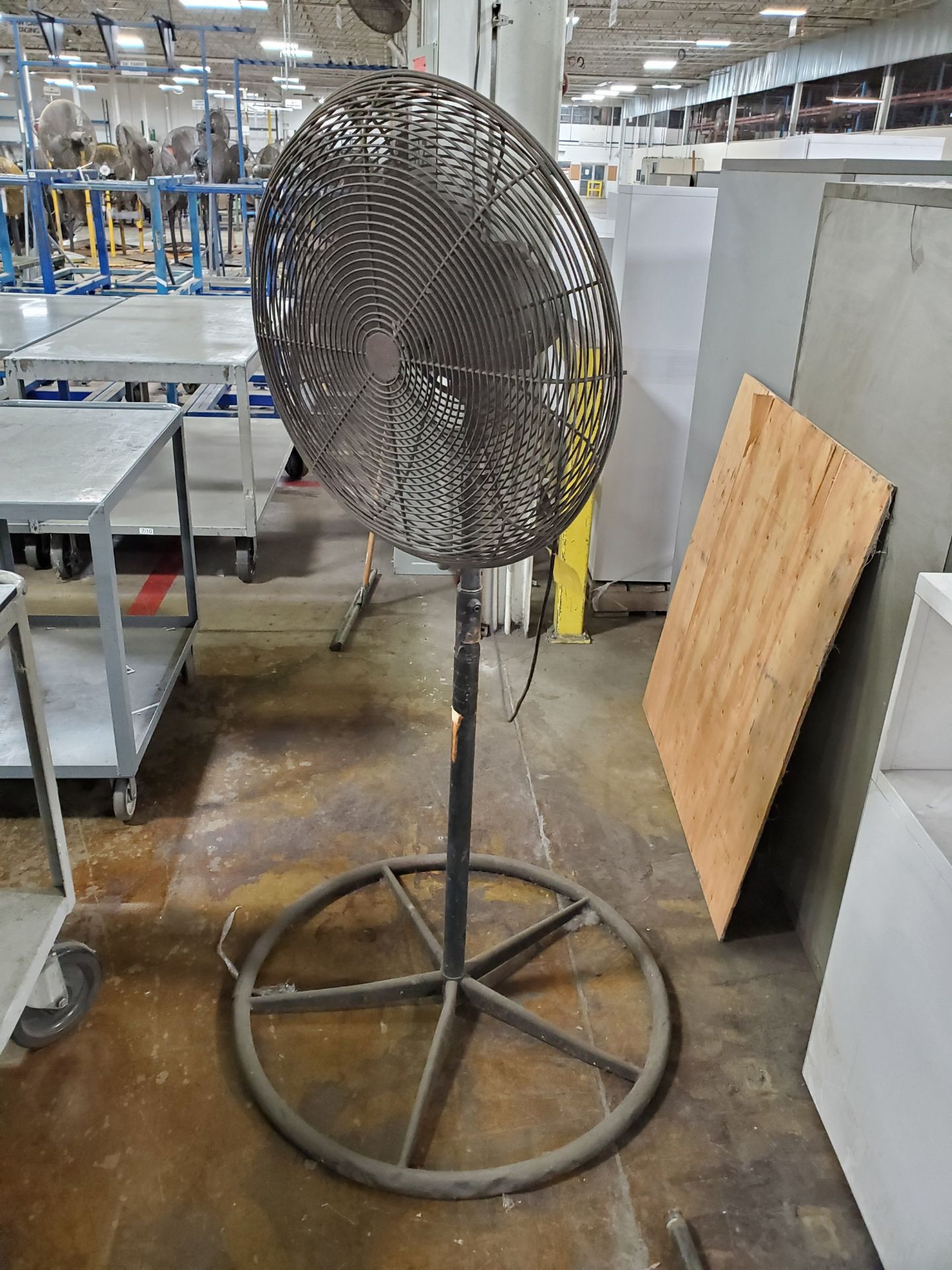 (4) PEDESTAL SHOP FANS - SOME ADJUSTABLE HEIGHT, 24'`-36'`