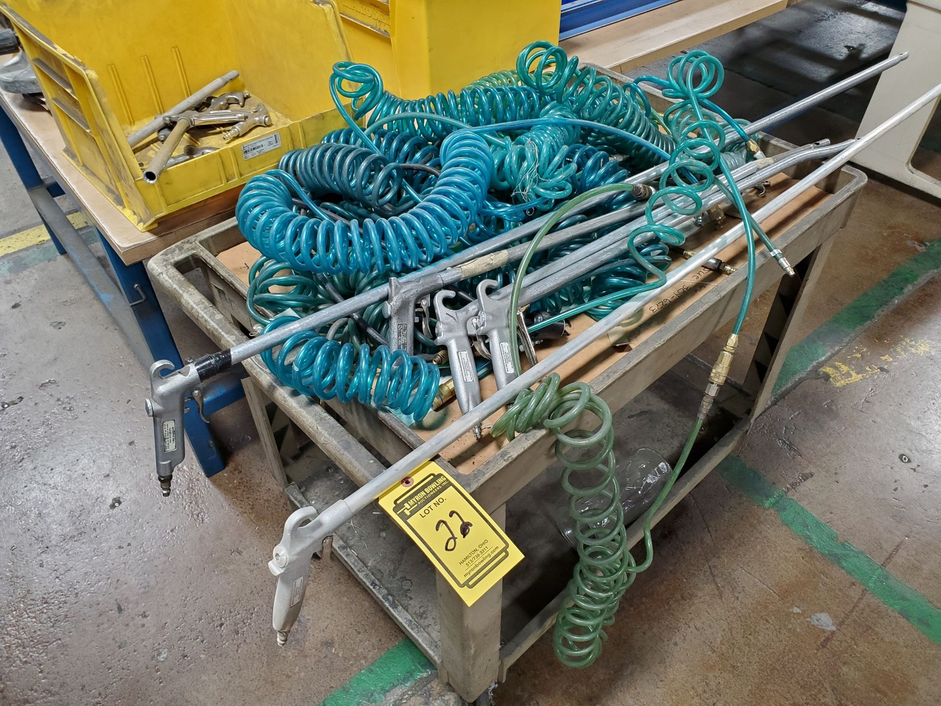 CART OF GUARD AIR WAND BLOWERS, ASSORTED PNEUMATIC HANDLES AND SPIRAL AIR HOSE