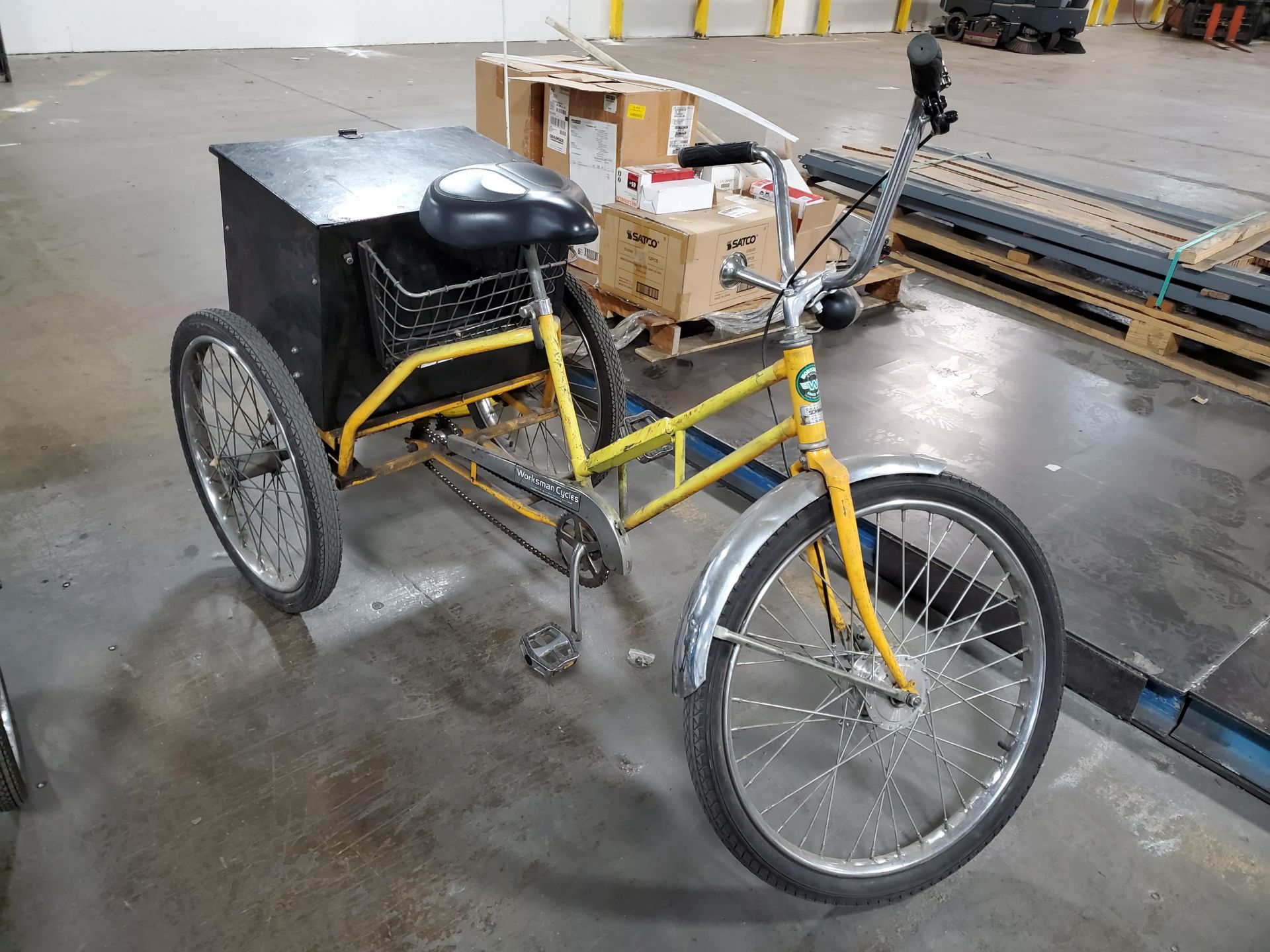 (3) ASSORTED STYLES OF TRIKE BICYCLES WITH REAR STORAGE BOX - Image 3 of 4