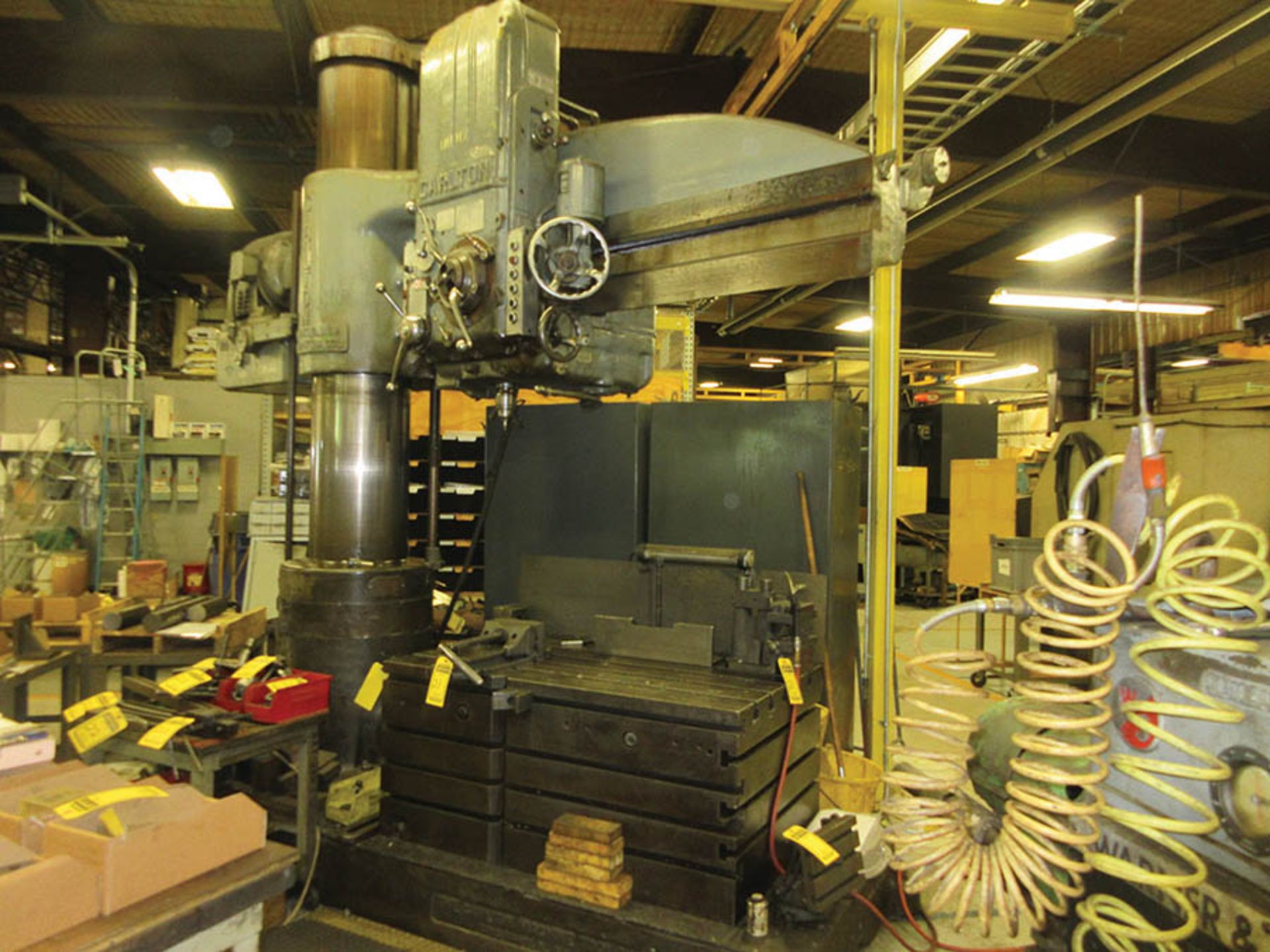 CARLTON 17'' X 6' RADIAL ARM DRILL W/ 56'' X 34'' X 26'' MACHINE BLOCK, MODEL: 3A, S/N 3285, SPEED - Image 2 of 6