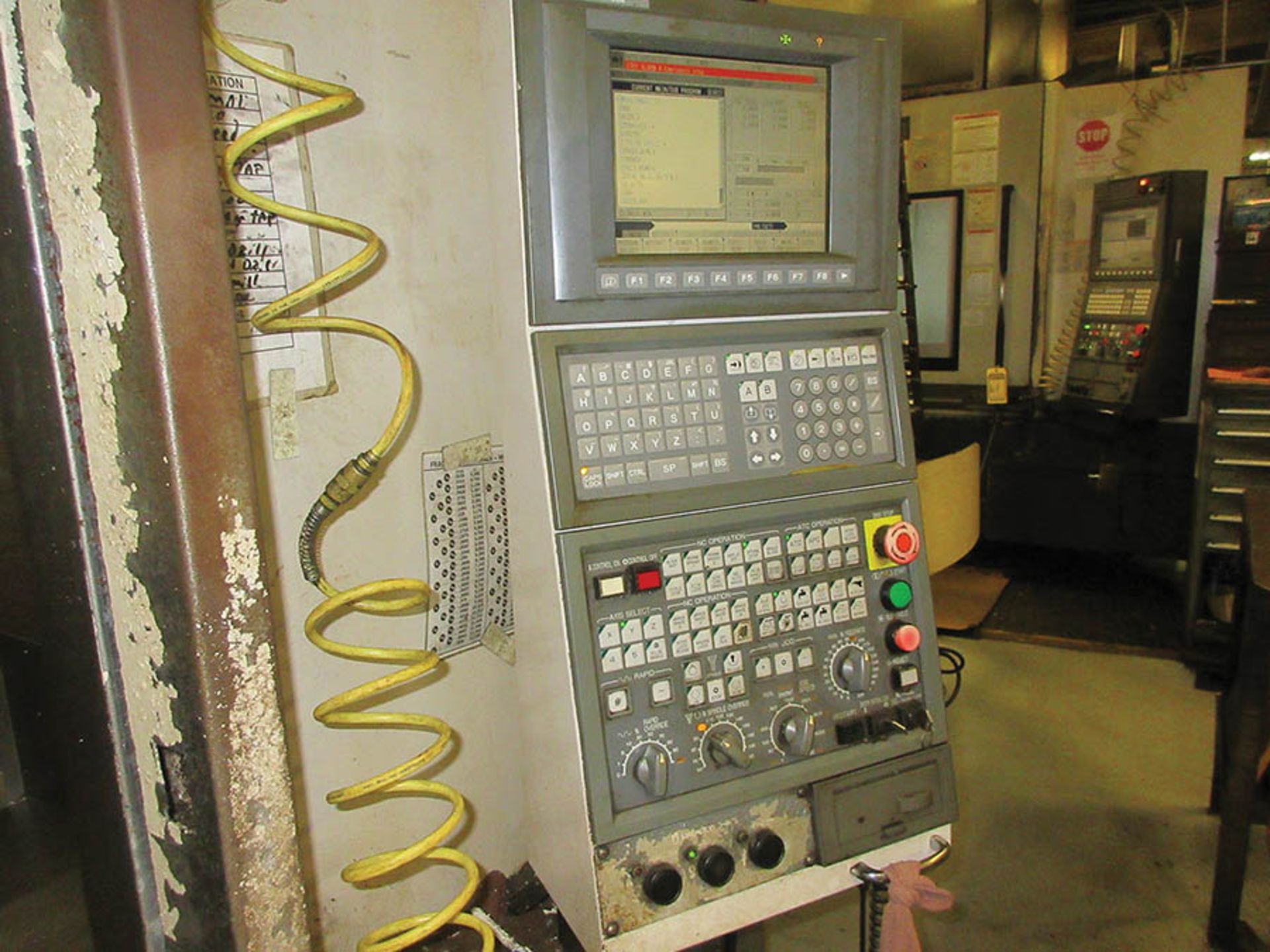 2005 OKUMA MA550VB CNC MACHINING CENTER, QUICK-CHANGE 32-POSITION TOOL CHANGER, CHIP BLASTER, CHIP - Image 4 of 10