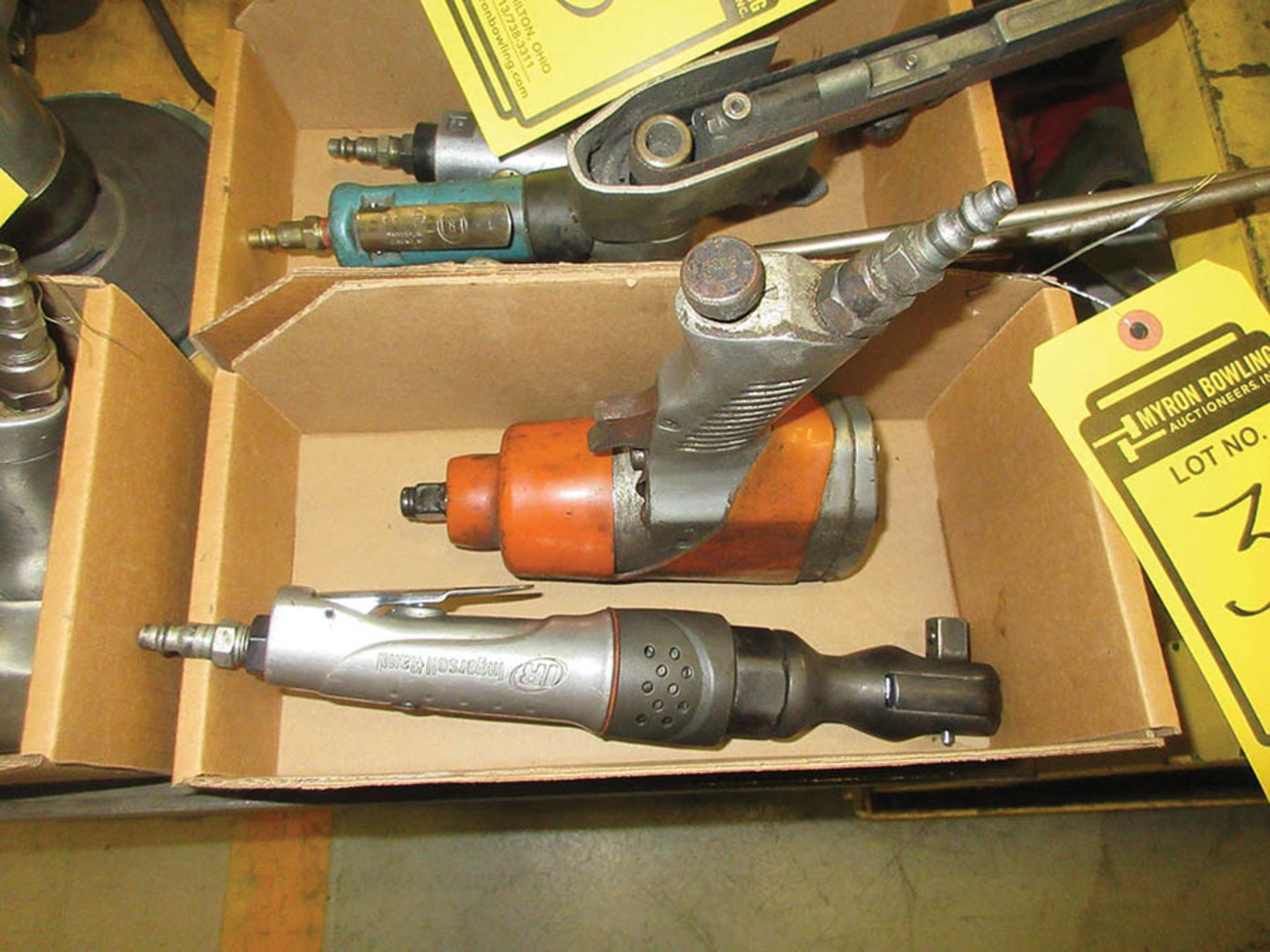 EVERCRAFT 1/2'' PNEUMATIC IMPACT WRENCH & INGERSOLL RAND 1/2'' PNEUMATIC RATCHET WRENCH, S/N SR15K