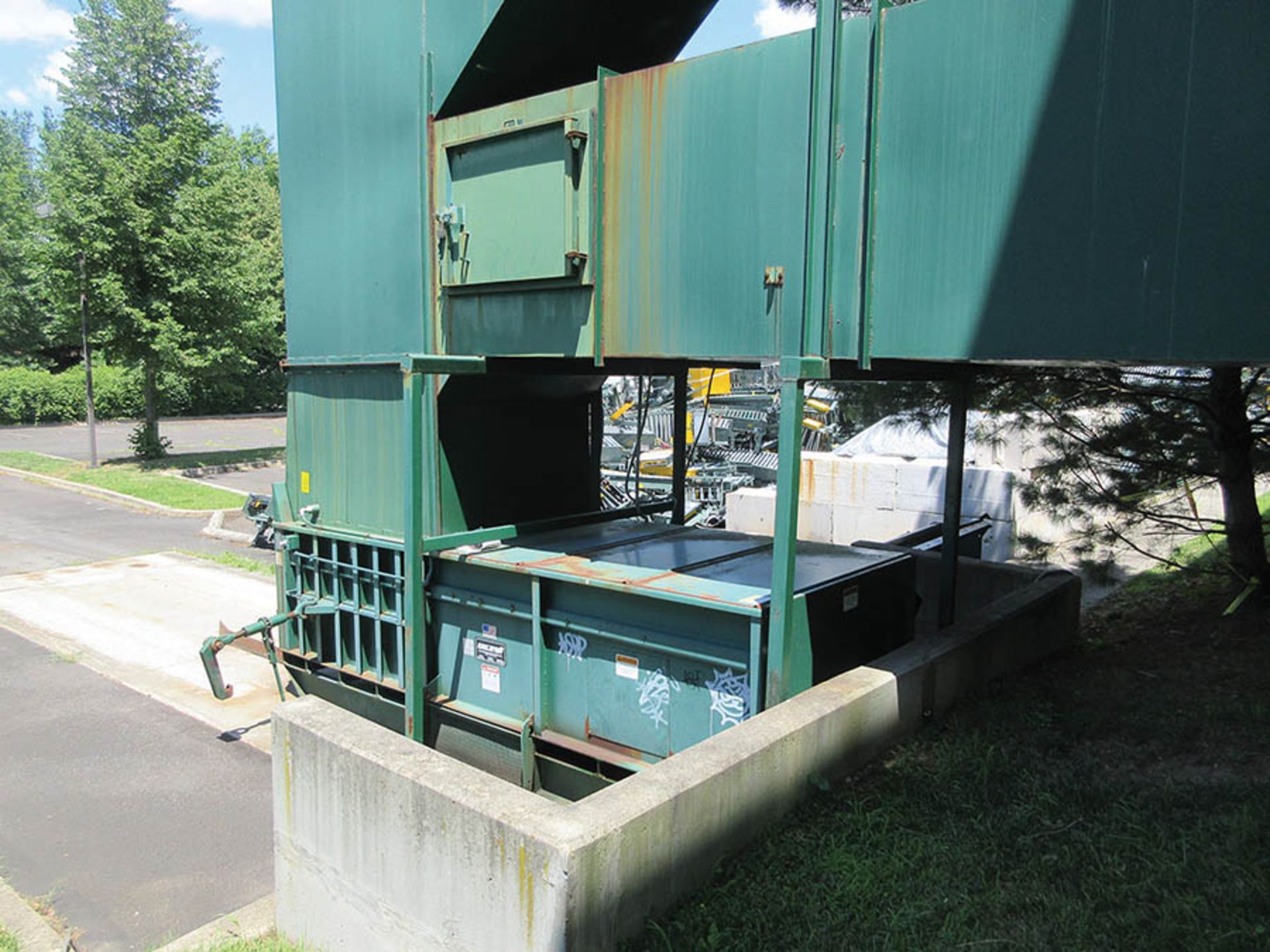 2004 MARATHON RAM JET TRASH COMPACTOR,RAM STYLE, MODEL: PJ450, (2) 57'' X 60'' CHUTES, (BUYER - Image 7 of 7