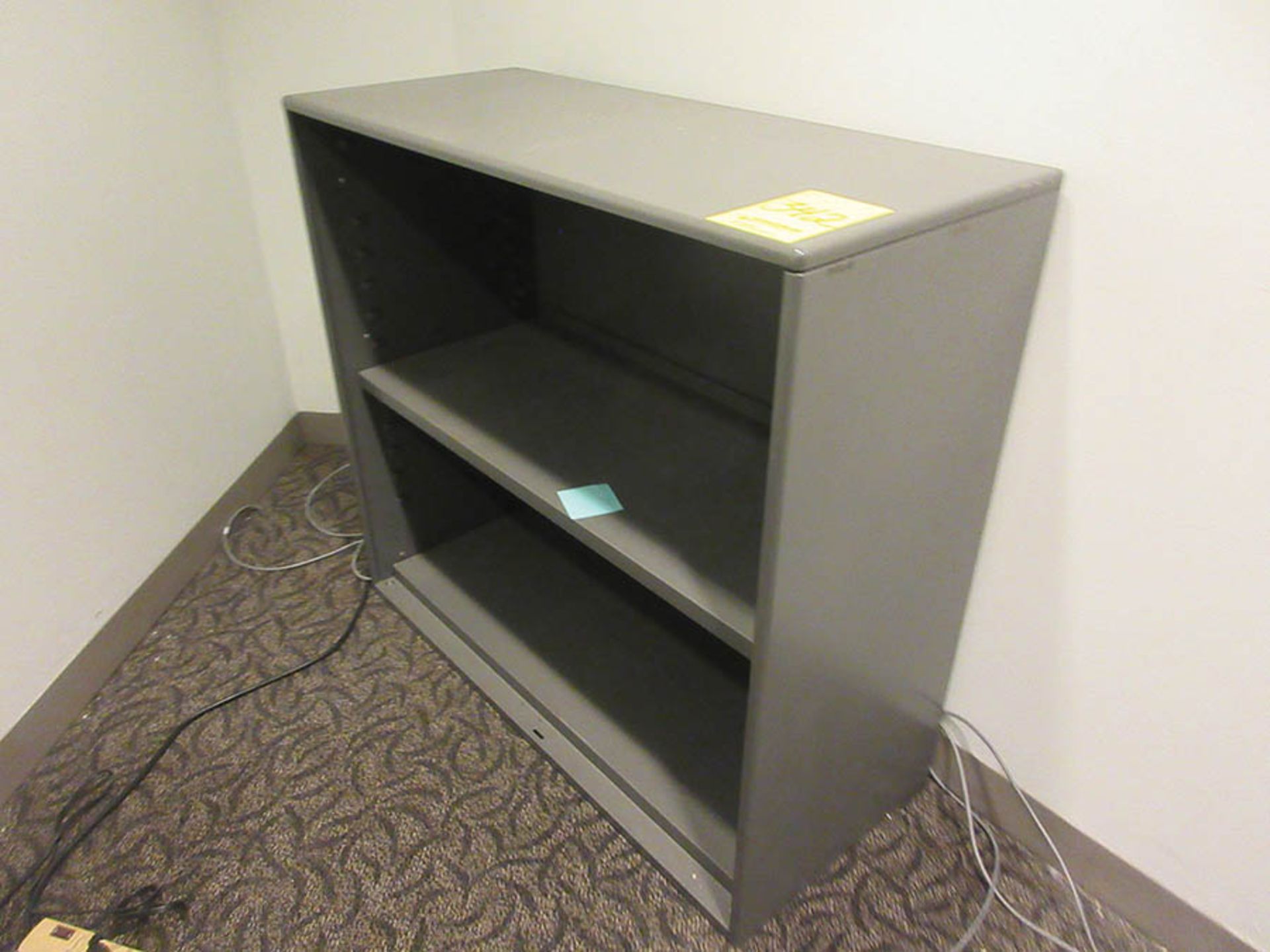 HON DESK, SENTRY FILE SAFE, FOLDING TABLE, 60'' ROUND TABLE - Image 3 of 4