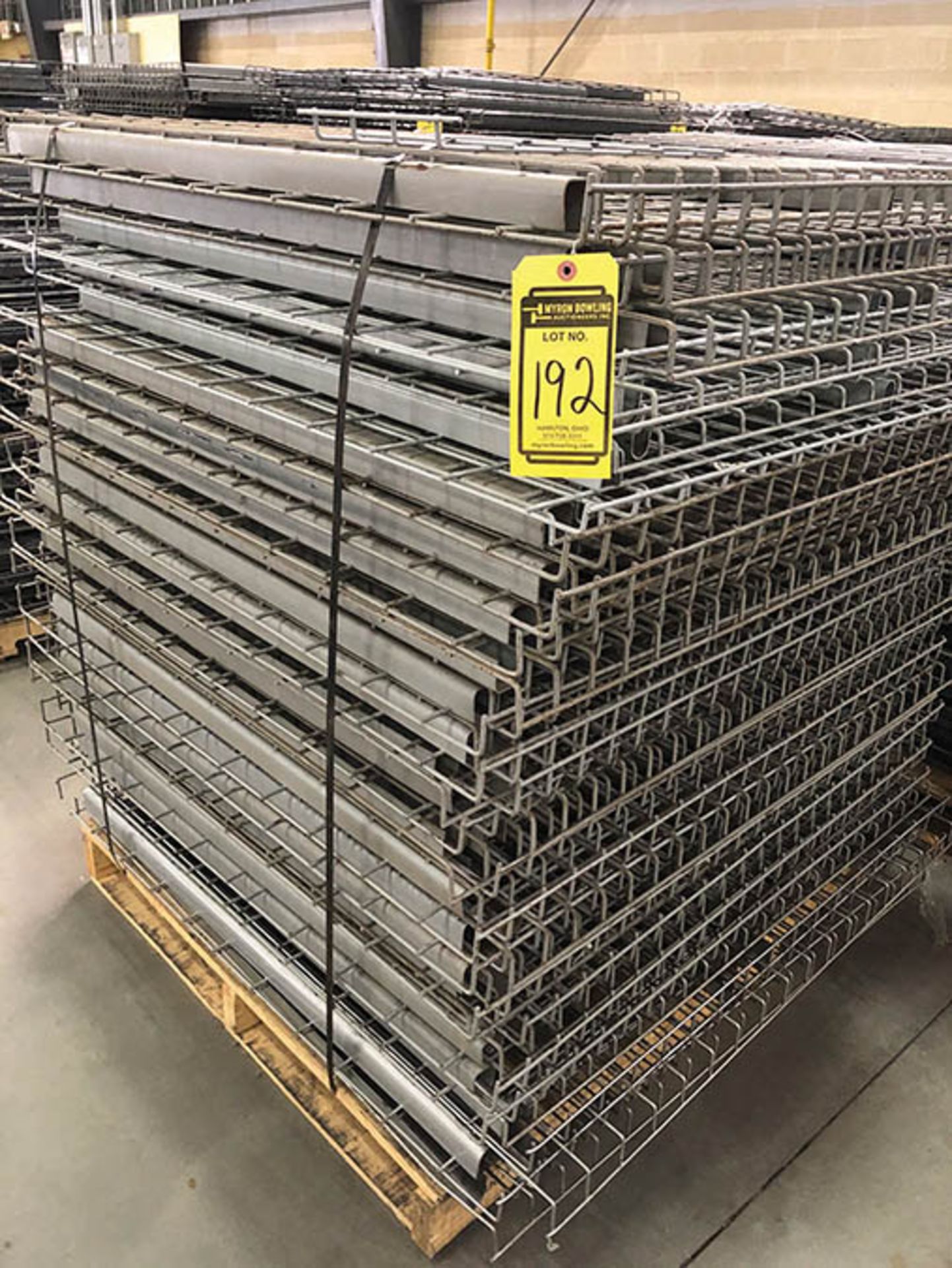 (X193) SECTIONS OF WIRE DECKING 45'` X 44'' X 1'` DEEP