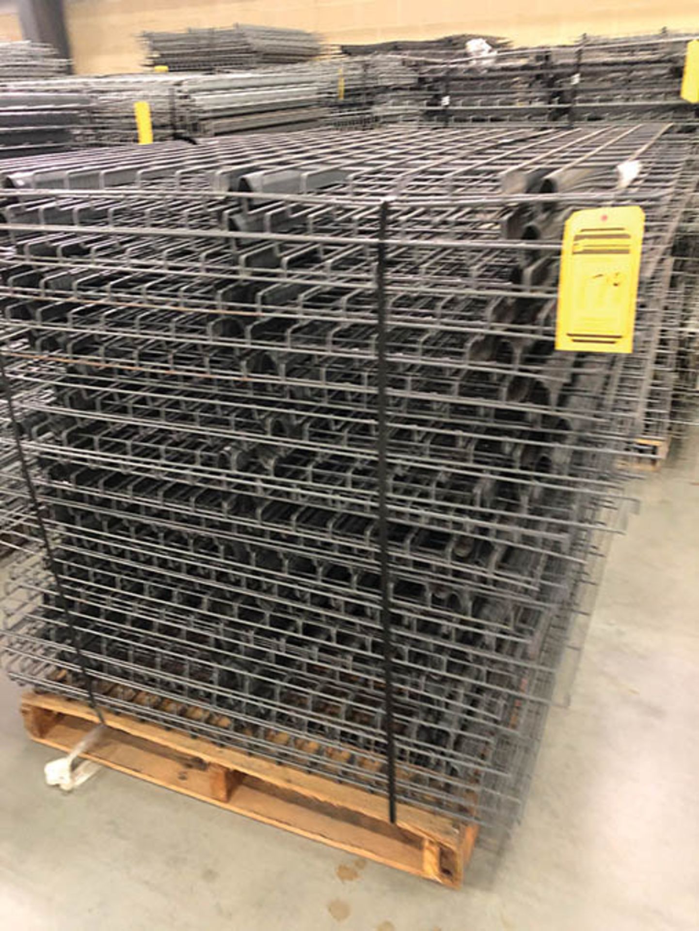 (X189) SECTIONS OF WIRE DECKING 45'` X 44'' X 1'` DEEP