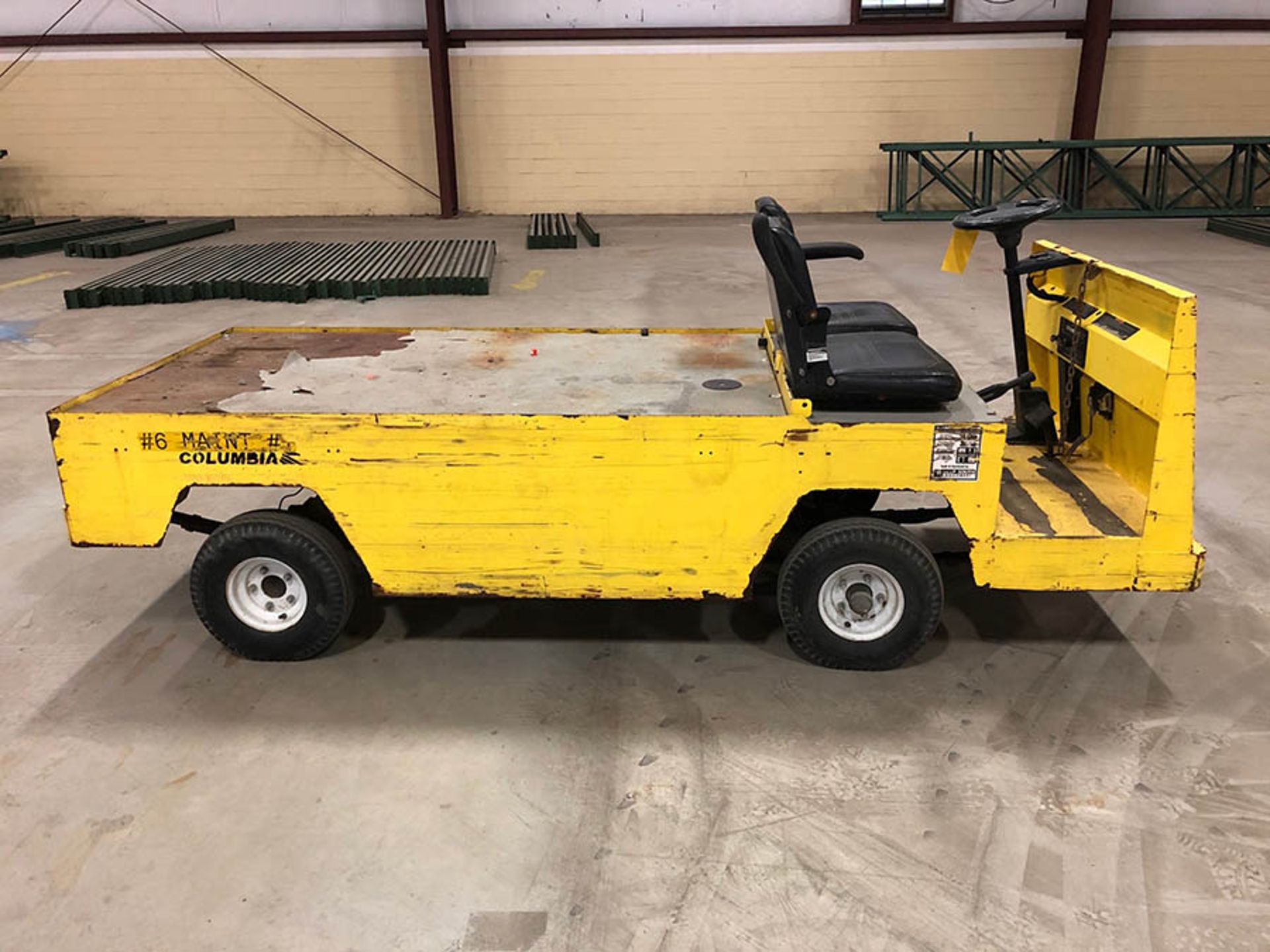 COLUMBIA MAINTENANCE CART, MODEL BC3-L-36, 3,200-LB. CAP., 36-VOLT ON-BOARD CHARGER - Image 3 of 5