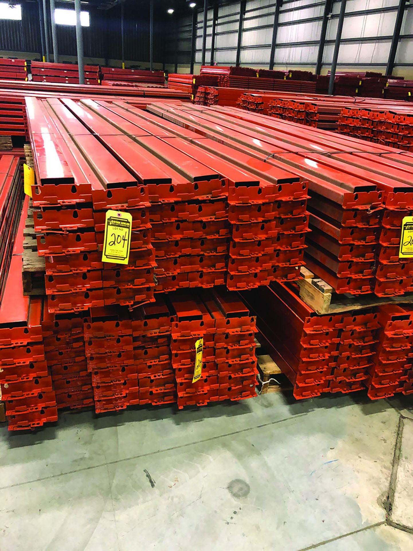 (X205) SLOTTED STYLE BEAMS 139'' L X 5.5'` H