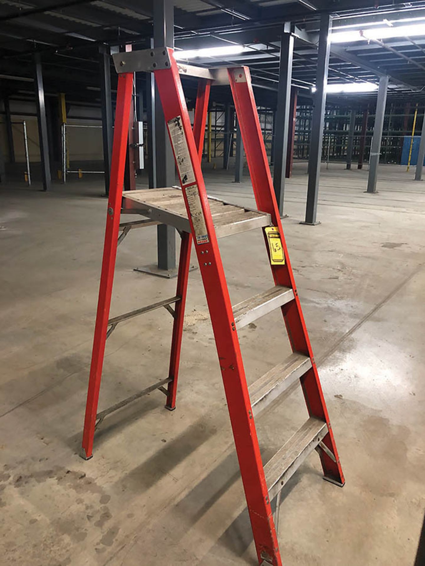 LOUISVILLE 5FT LADDER