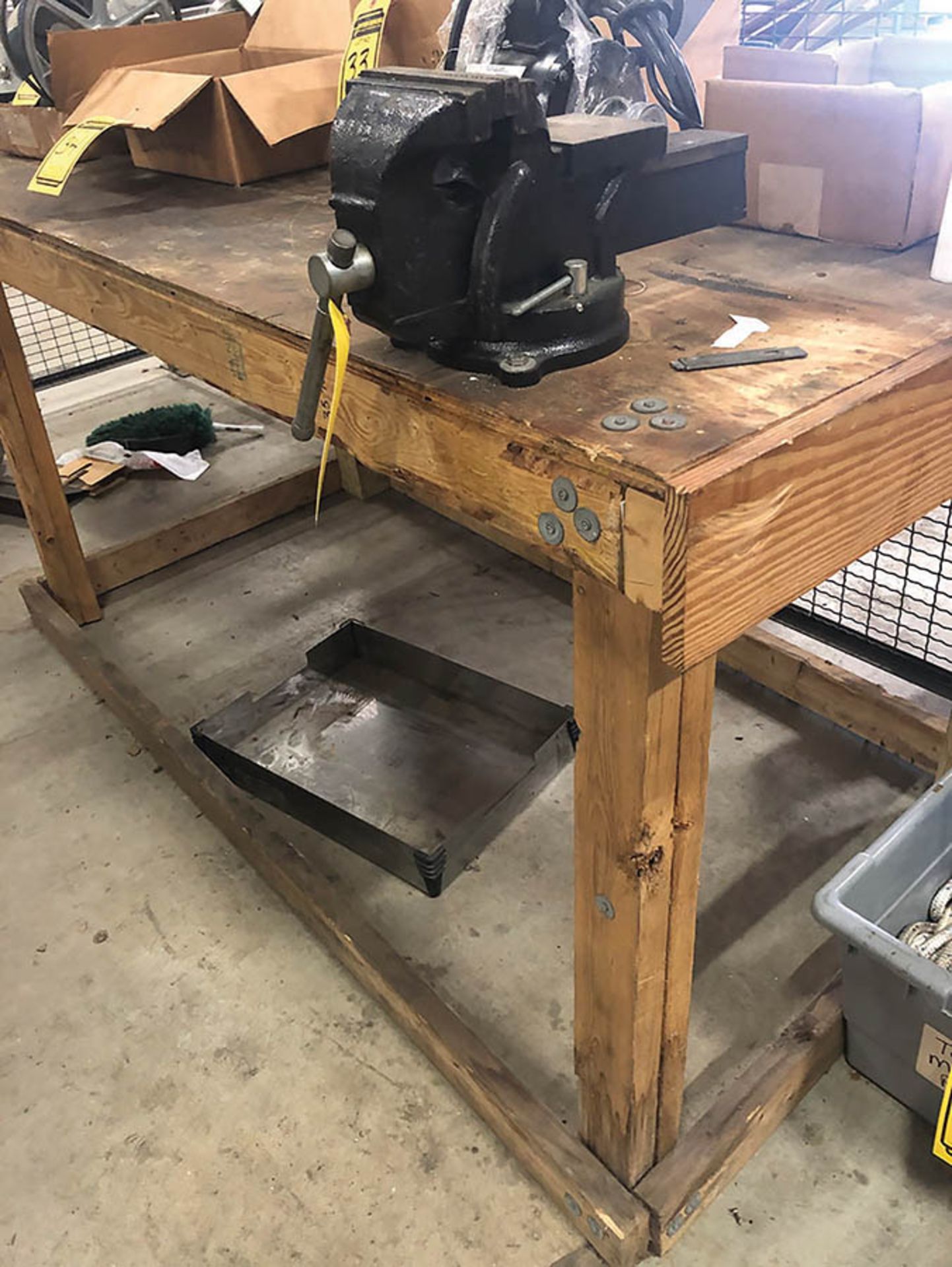 5X3 WOODEN WORKBENCH WITH VISE - Image 2 of 2