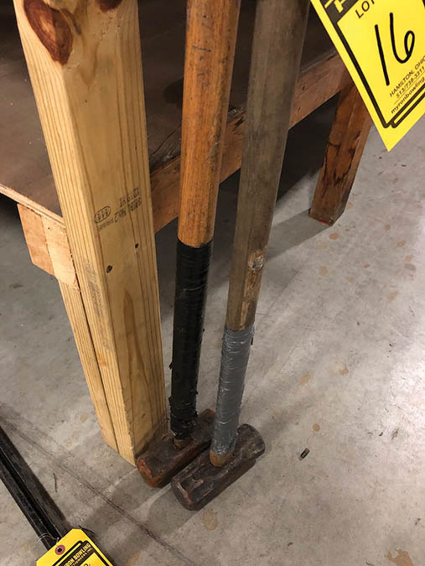 (2) SLEDGE HAMMERS AND 2 PRY BARS - Image 2 of 2