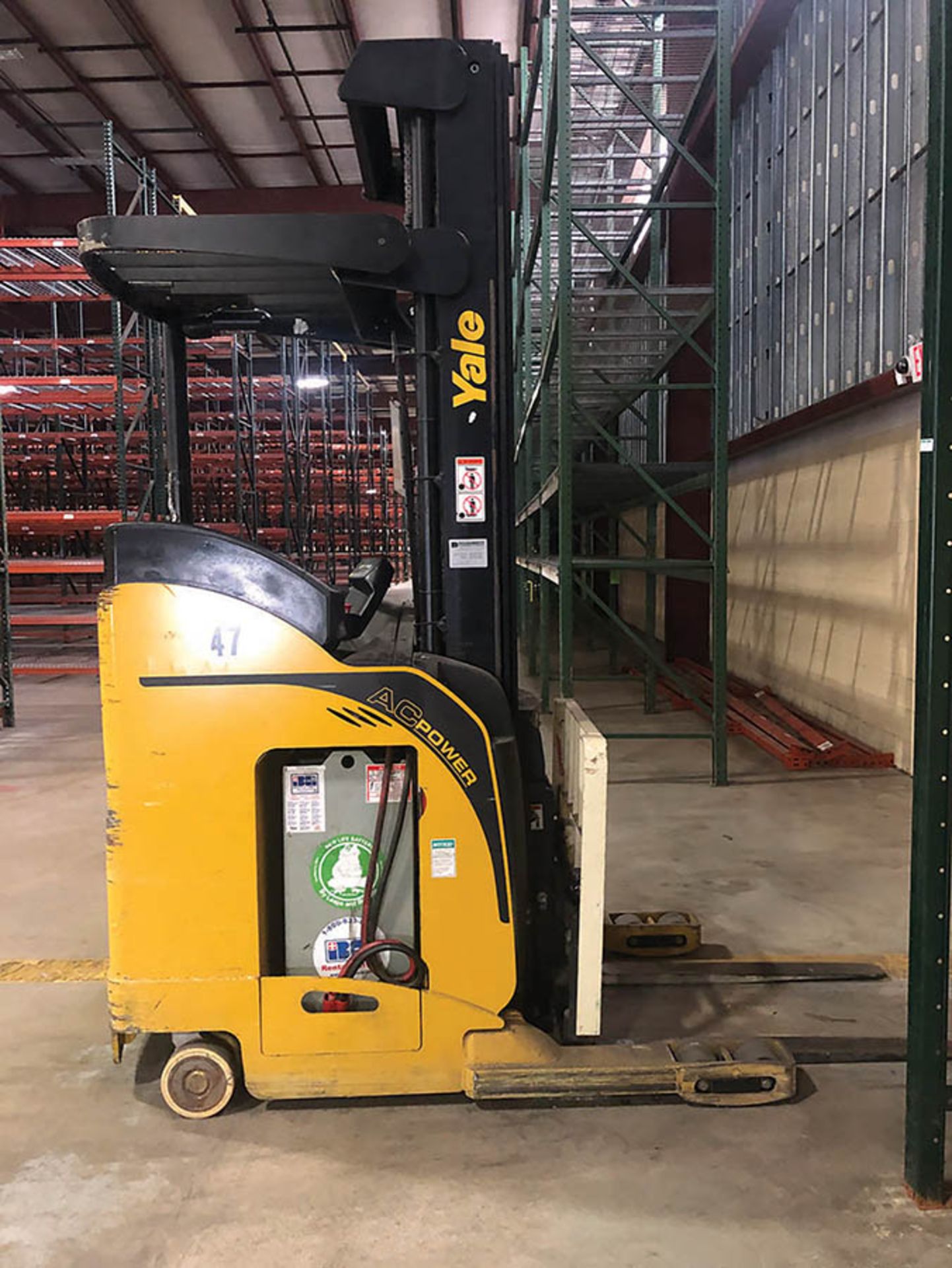 2011 YALE 3500 LB REACH TRUCK, S/N 8295-0429 AJ - Image 2 of 3