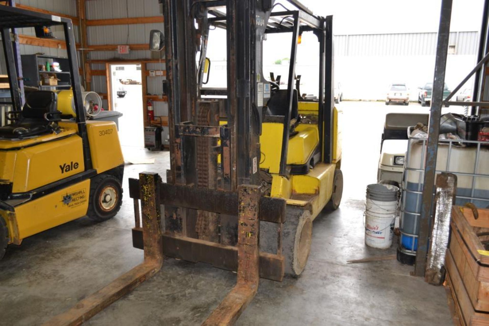 CLARK 15;000 LB. LP FORKLIFT MODEL CGC70; S/N CGC470-121-6767FB; SOLID TIRES; OVERHEAD GUARD; 150 - Image 4 of 4