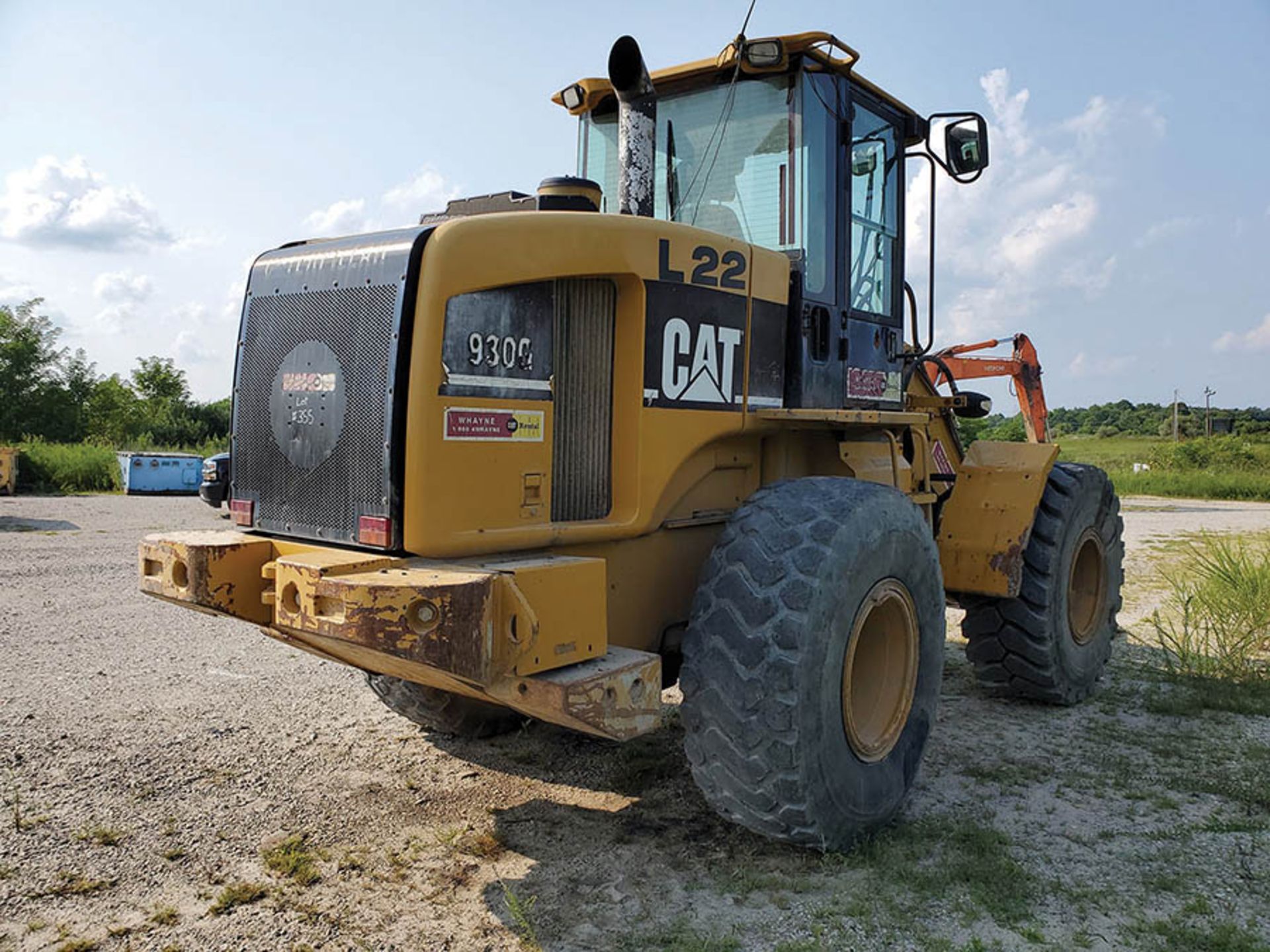 CATERPILLAR 930 G WHEEL LOADER, PIN CAT0930GLTWR00524, 23,278 HRS., FORK & BUCKET, LOCATION: - Image 9 of 11