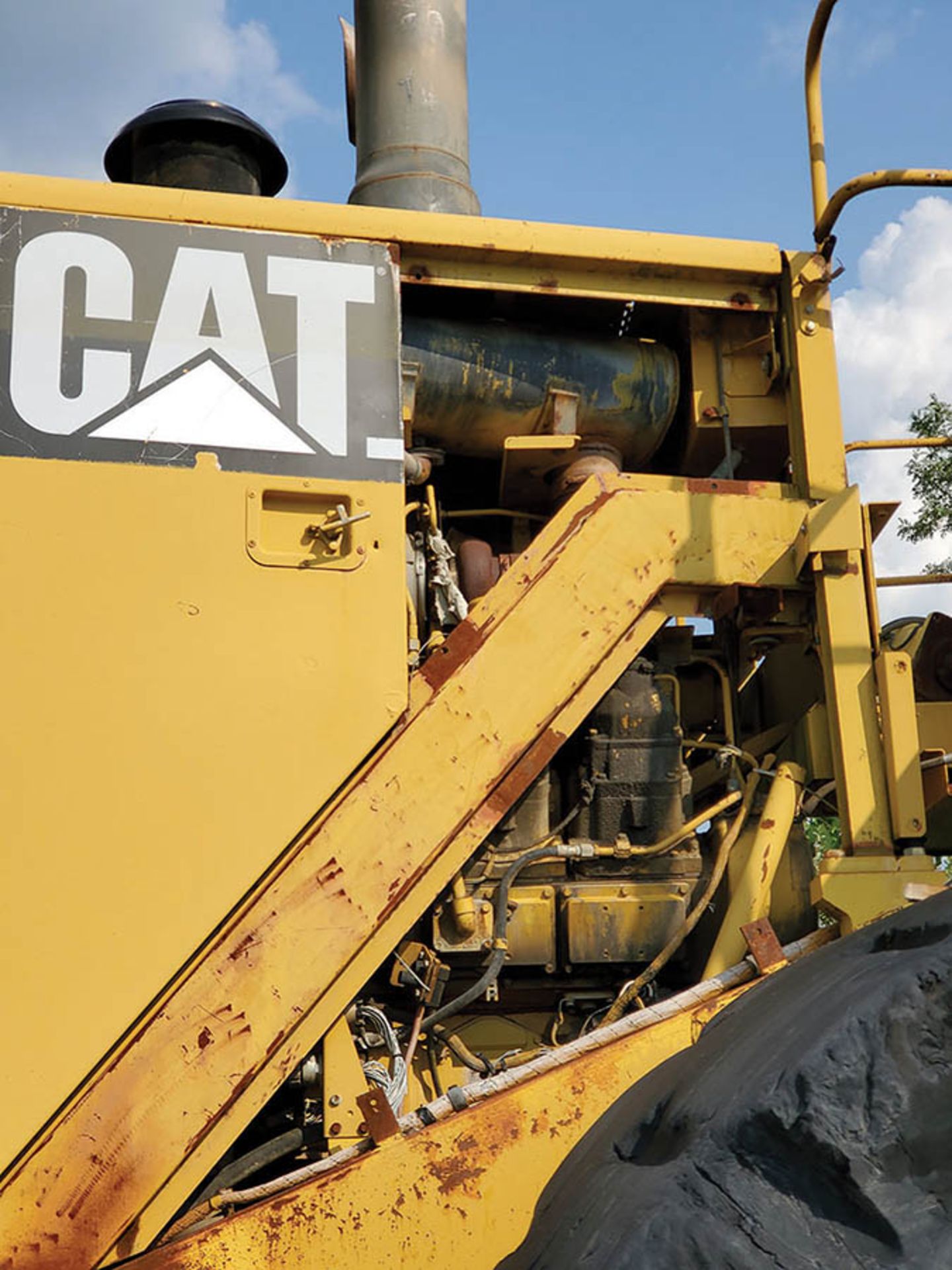 CATERPILLAR 992G WHEEL LOADER, PIN CATO992GHADZ00341, PARTS MACHINE, 225, LOCATION: CZAR TARP RACK - Image 6 of 8