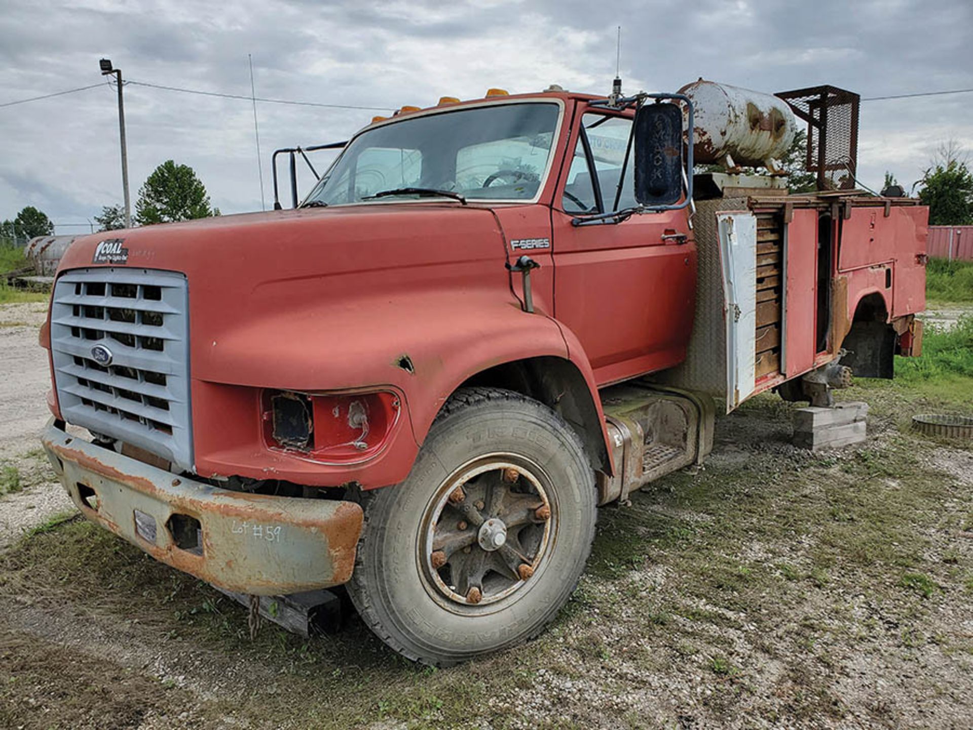 1997 FORD F-SERIES, DIESEL, MANUAL TRANS, WITH AUTO CRANE, VIN 1FDNF80C6WVA21598, LOCATION: MARCO - Image 2 of 8