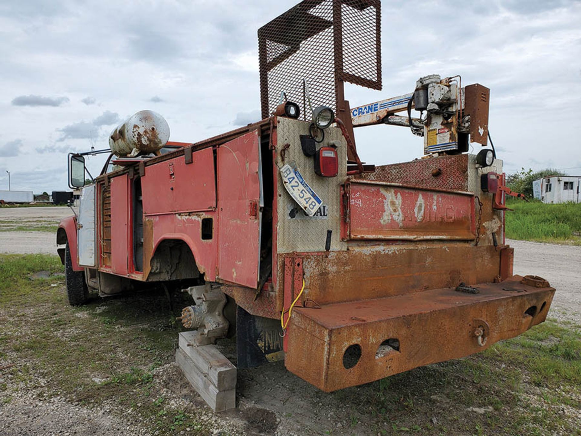 1997 FORD F-SERIES, DIESEL, MANUAL TRANS, WITH AUTO CRANE, VIN 1FDNF80C6WVA21598, LOCATION: MARCO - Image 8 of 8