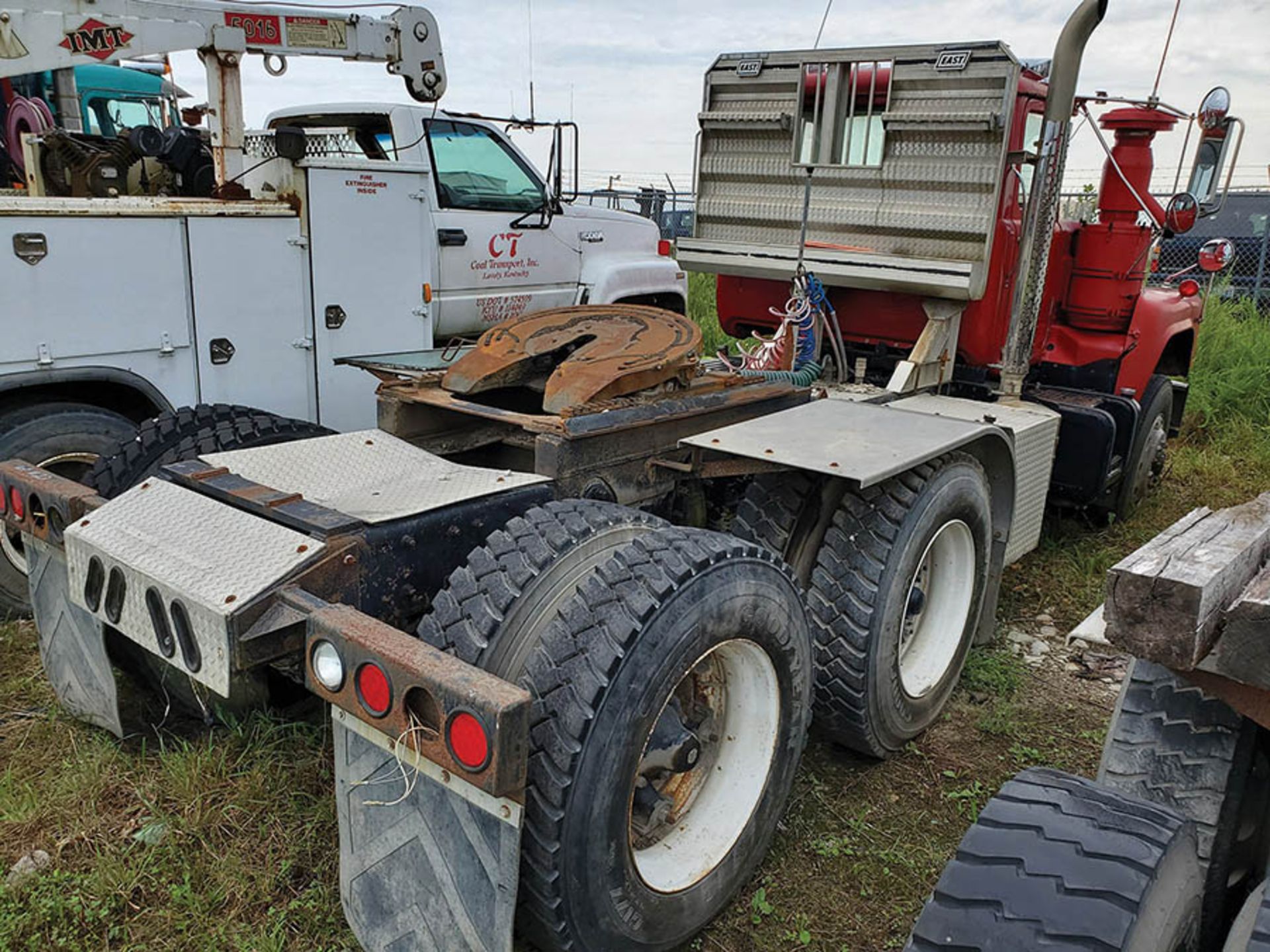 MACK DM686 SX T/A DAY CAB TRACTOR, VIN 1M2B128C4DA009151, CT 81, LOCATION: MARCO SHOP - Image 7 of 7