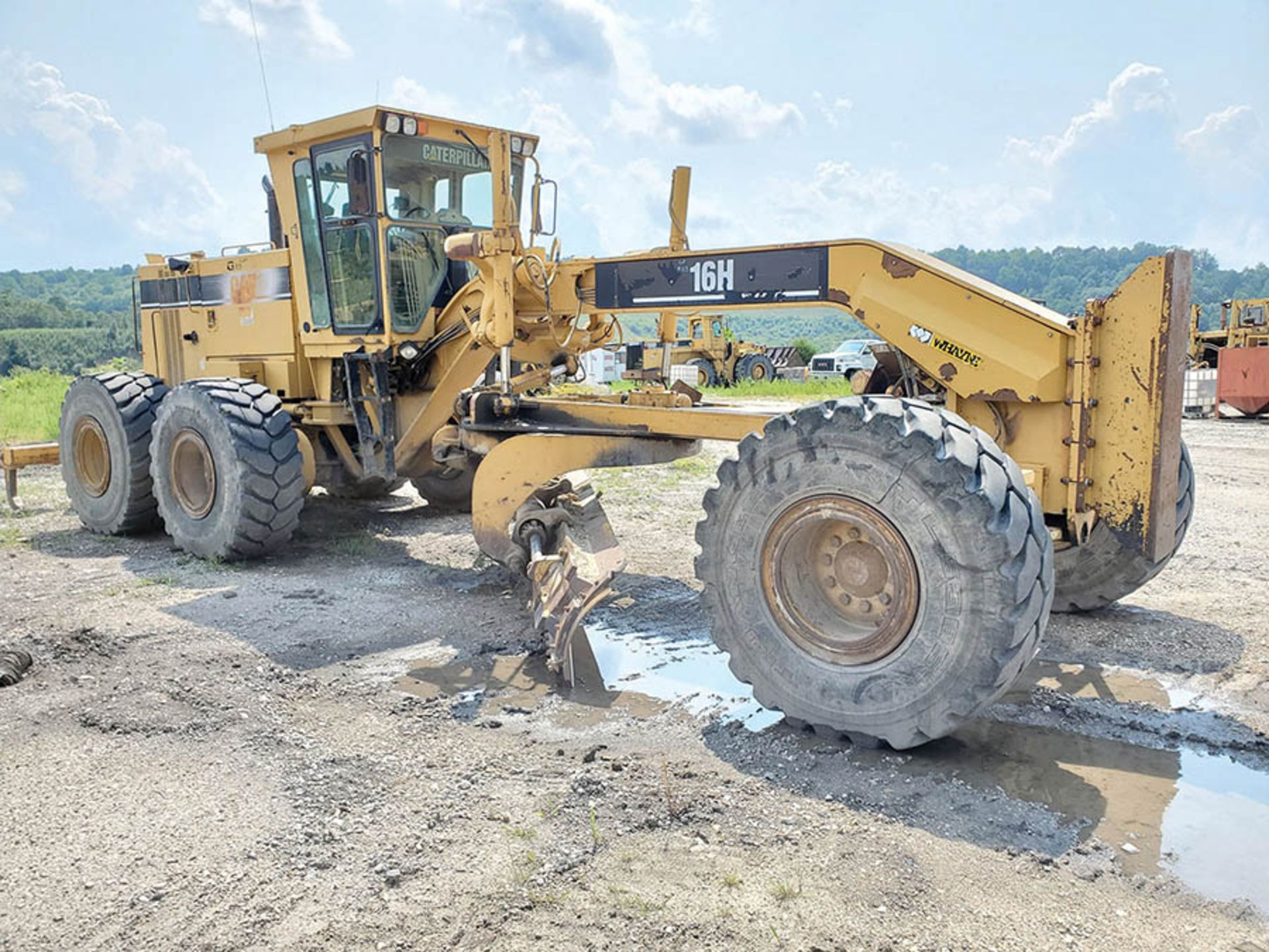 CATERPILLAR MODEL 16H MOTOR GRADER, S/N: 6ZJ00722, 38,636 METERED HOURS, CAT 3406 TURBO DIESEL