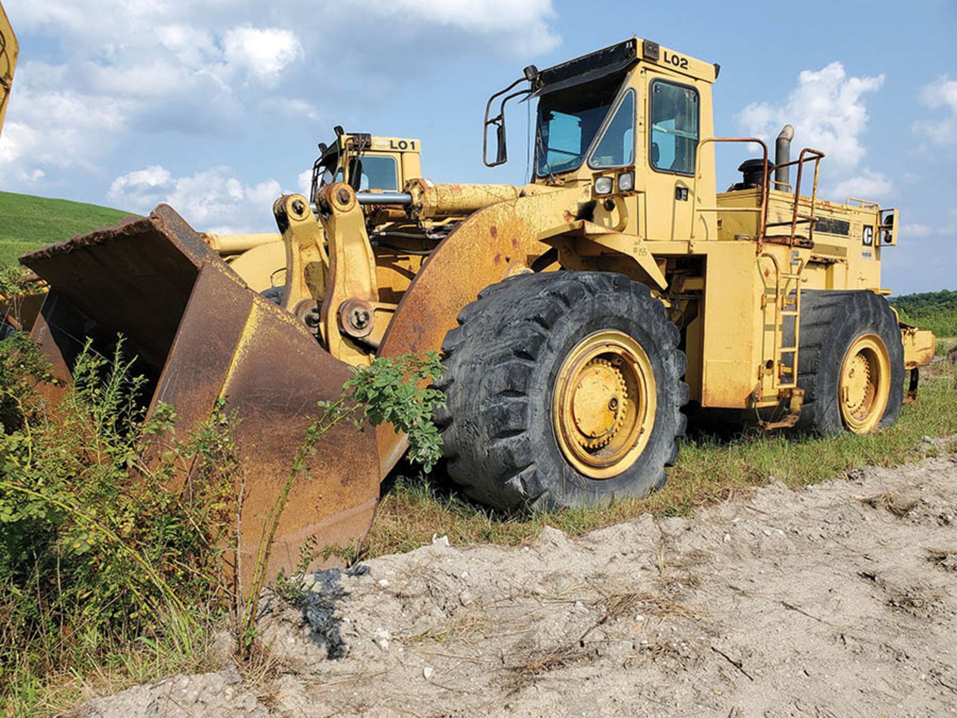 CATERPILLAR 988B, 78,545 HRS., L02, LOCATION: CZAR TARP RACK - Image 2 of 8