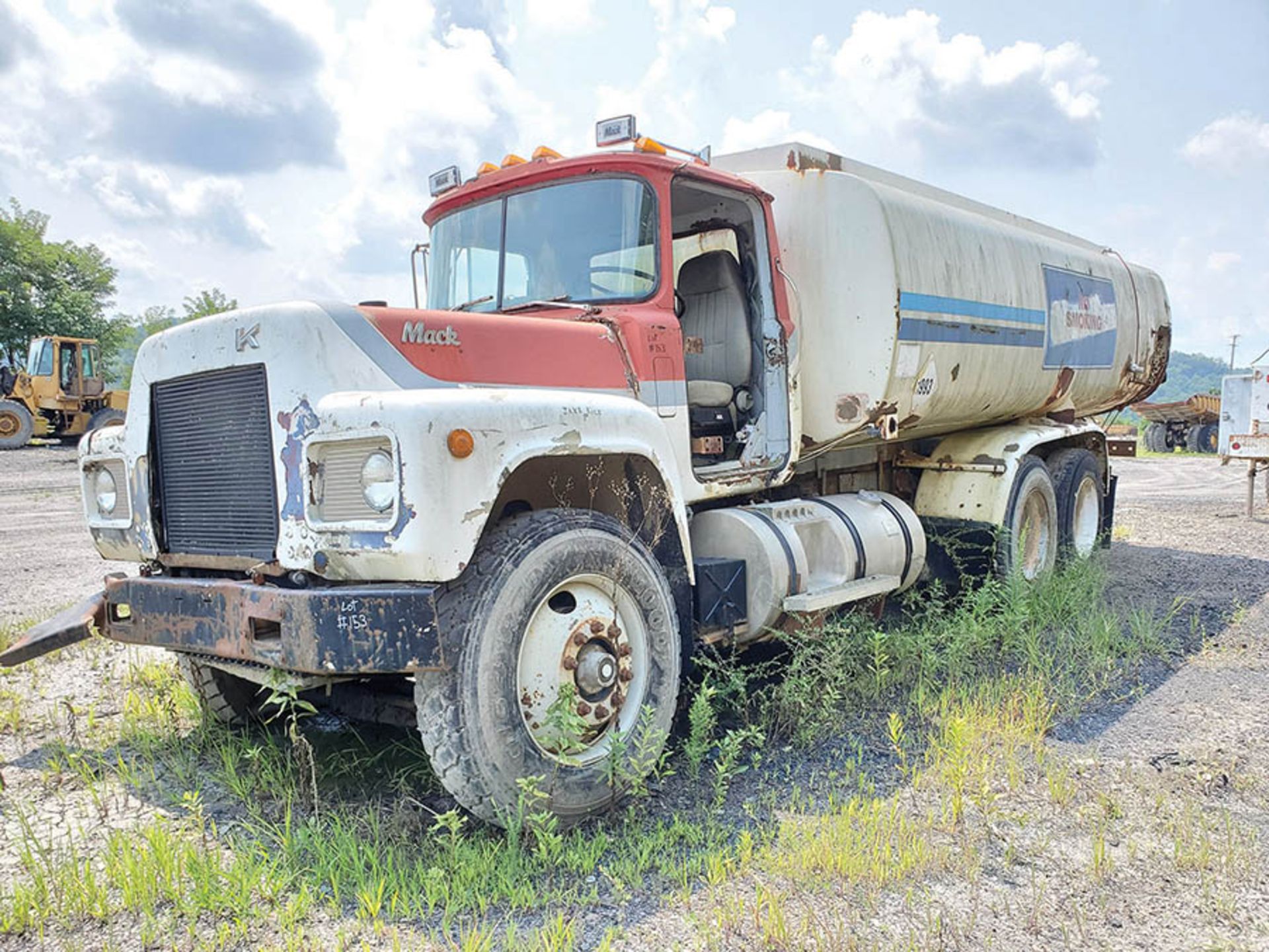 MACK TANKER TRUCK, YEAR N/A, VIN N/A LOCATION: UPPER LEVEL BEECH FORK YARD - Image 2 of 5