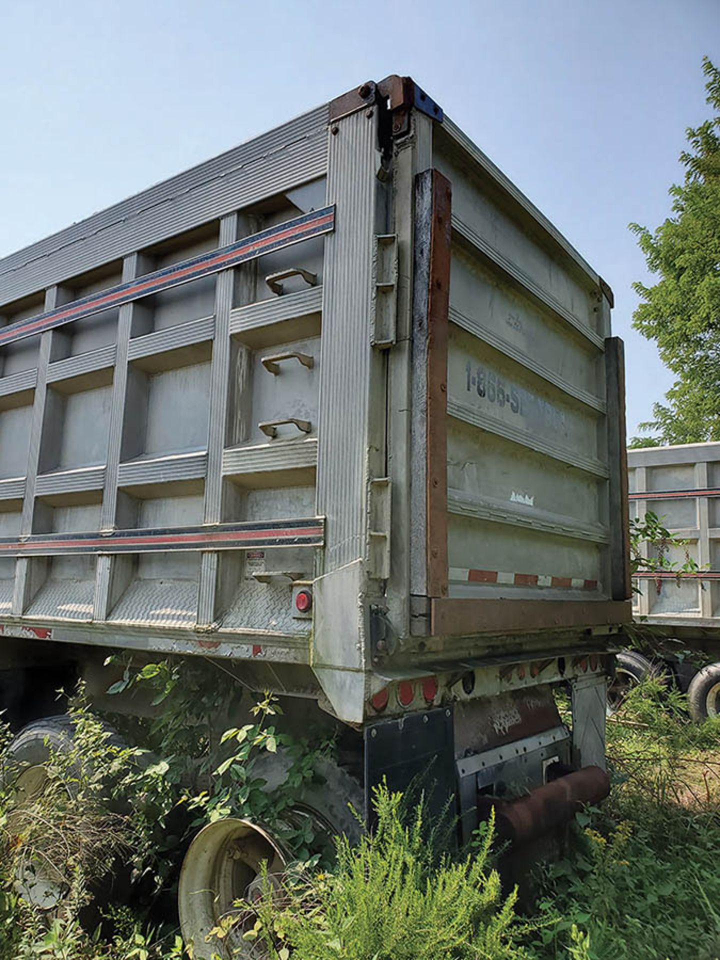 BENSON HYDRAULIC END DUMP T/A ALUMINUM TRAILER, VIN, CT 038A, LOCATION: MARCO SHOP ***DELAYED TITL - Image 5 of 6