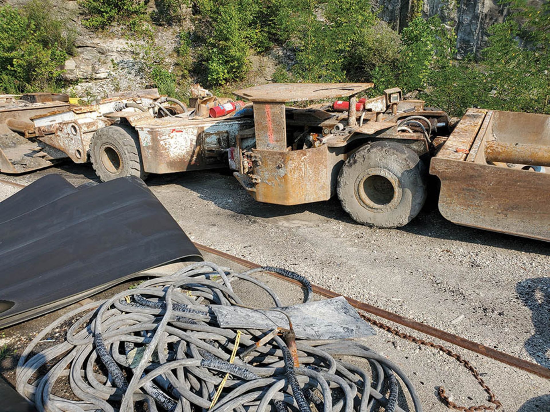 BUCYRUS DIESEL SCOOP 488D, S/N 488-4006, LOCATION: MATRIC DEEP MINE - Image 2 of 9