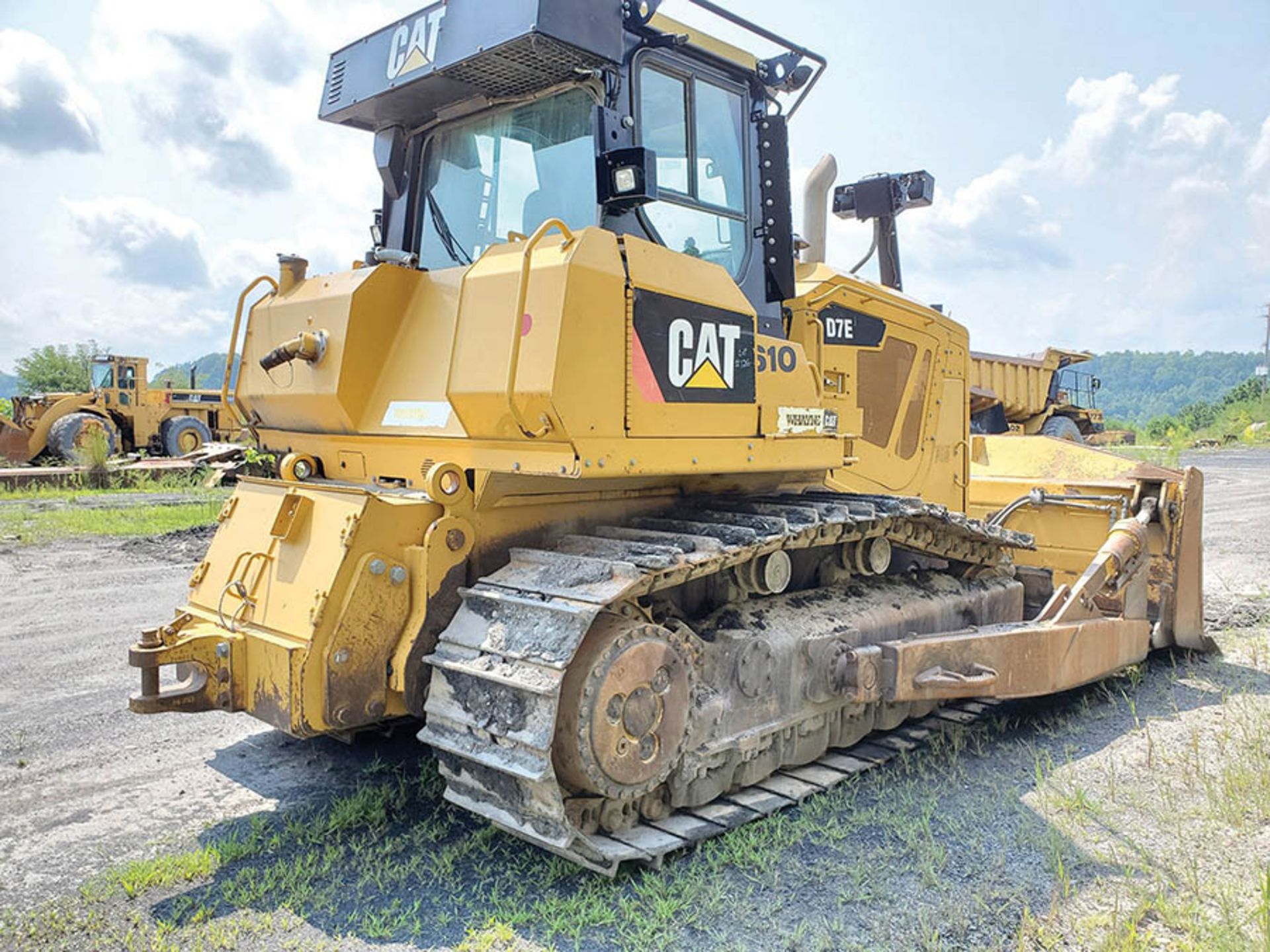 CATERPILLAR D7E DOZER, 14,840 HRS., D610 LOCATION: UPPER LEVEL BEECH FORK YARD - Image 7 of 8