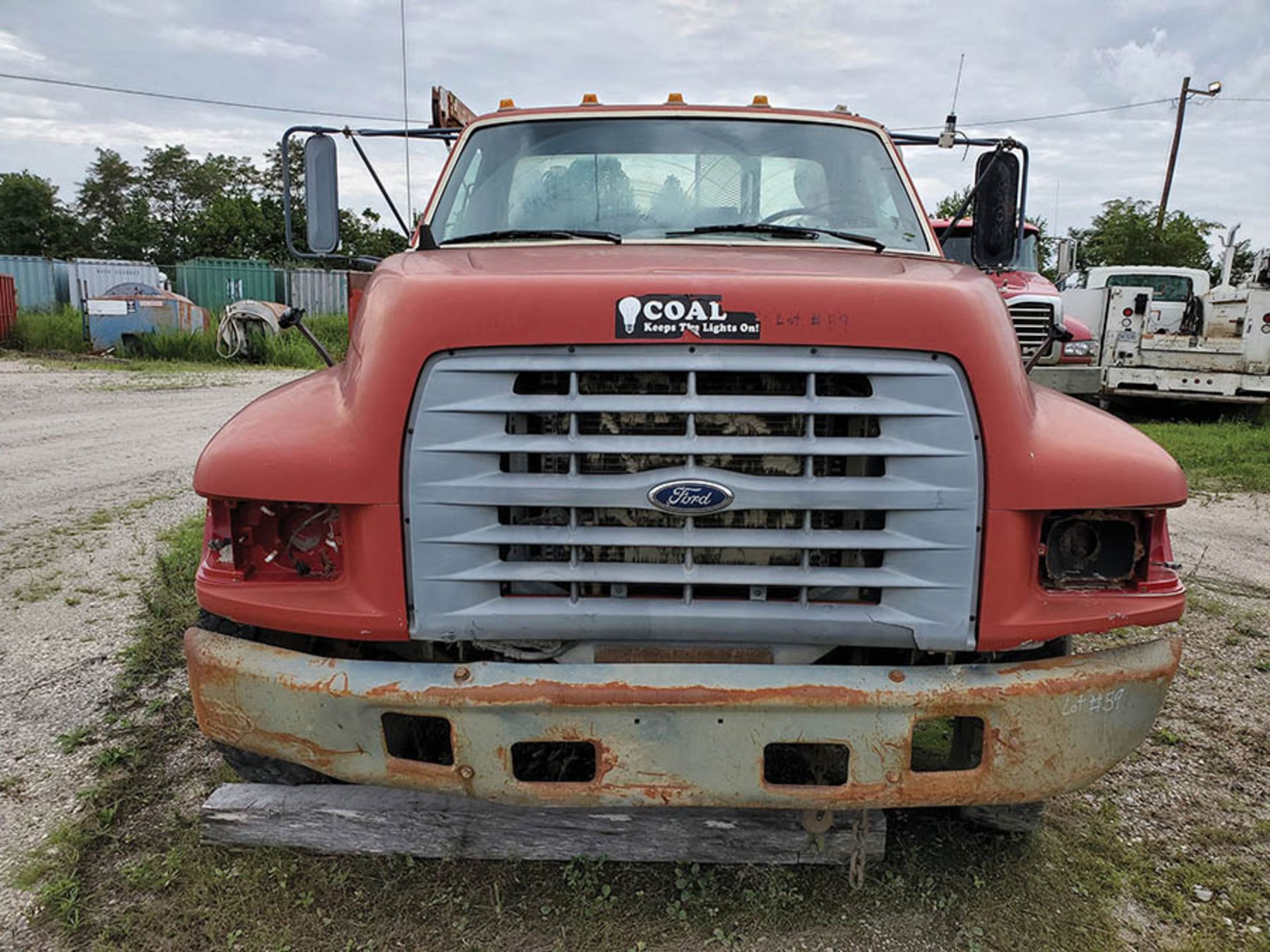 1997 FORD F-SERIES, DIESEL, MANUAL TRANS, WITH AUTO CRANE, VIN 1FDNF80C6WVA21598, LOCATION: MARCO - Image 3 of 8