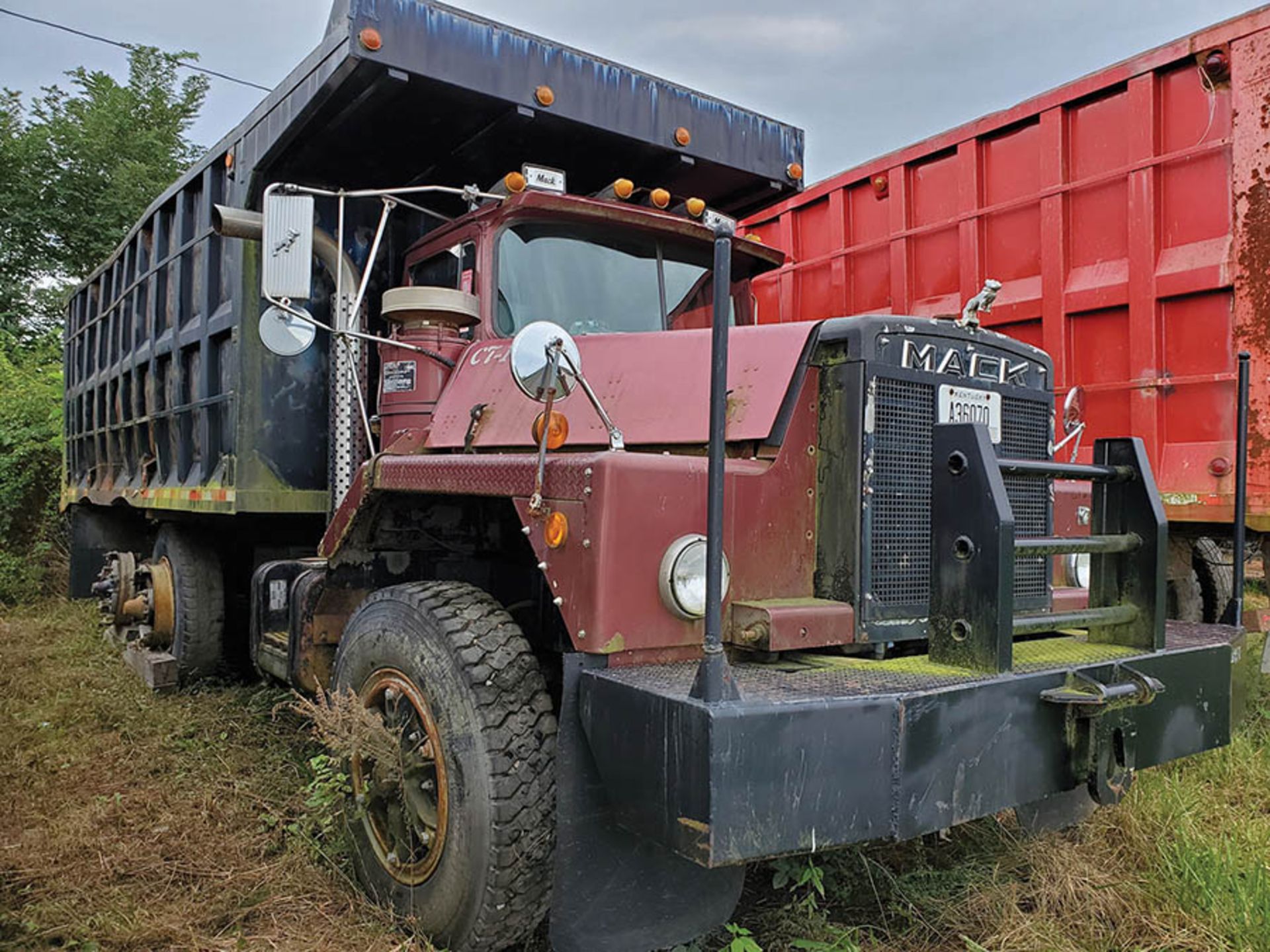 1986 MACK DM600 T/A DUMP TRUCK, VIN 1M2B156C66A003442, CT 175, LOCATION: MARCO SHOP - Image 3 of 5