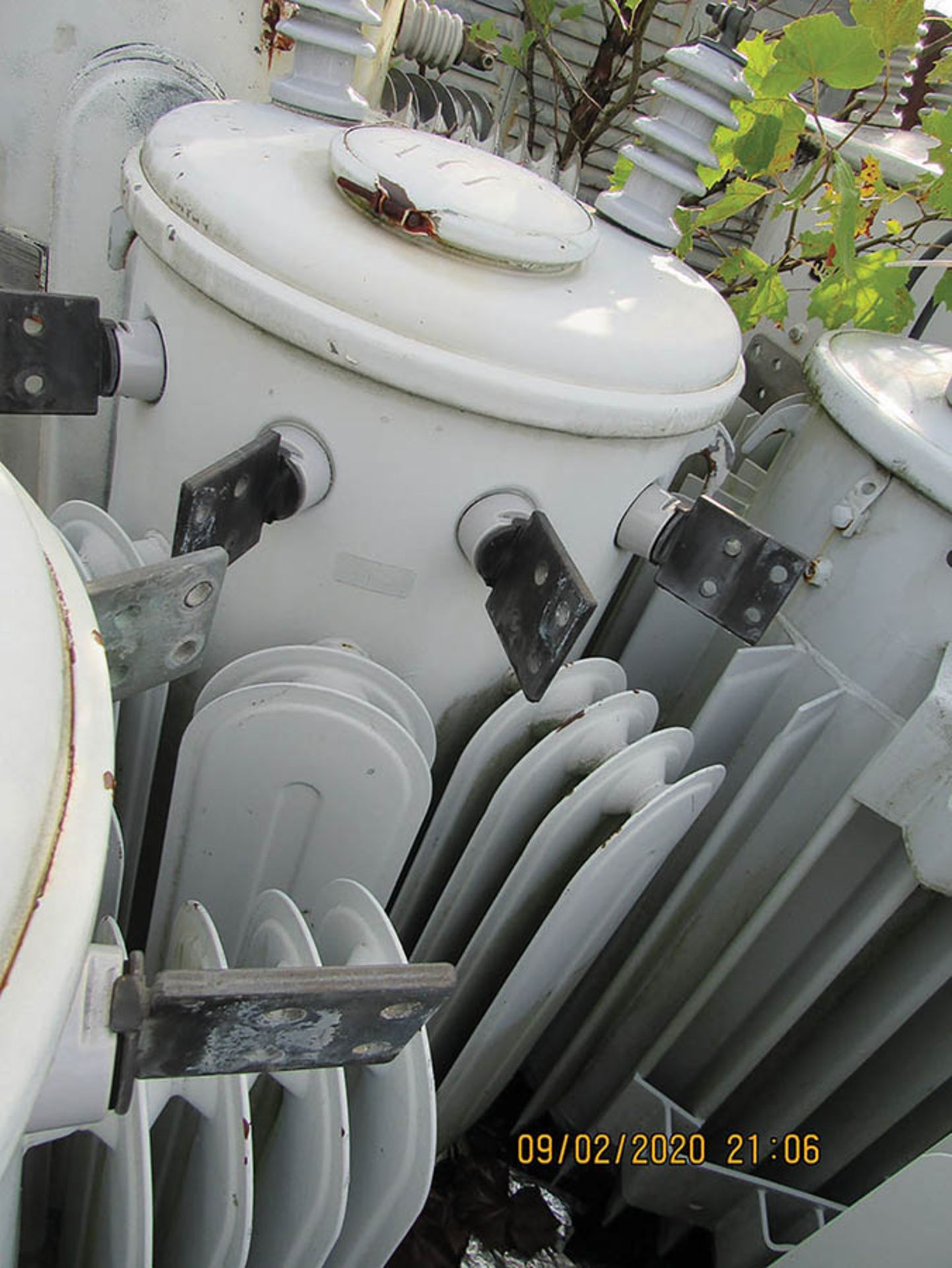 GENERAL ELECTRIC 167 KVA TRANSFORMER, S/N 4246917P69AA, 7200/12470Y HV., 240/480 LV. - Image 2 of 2