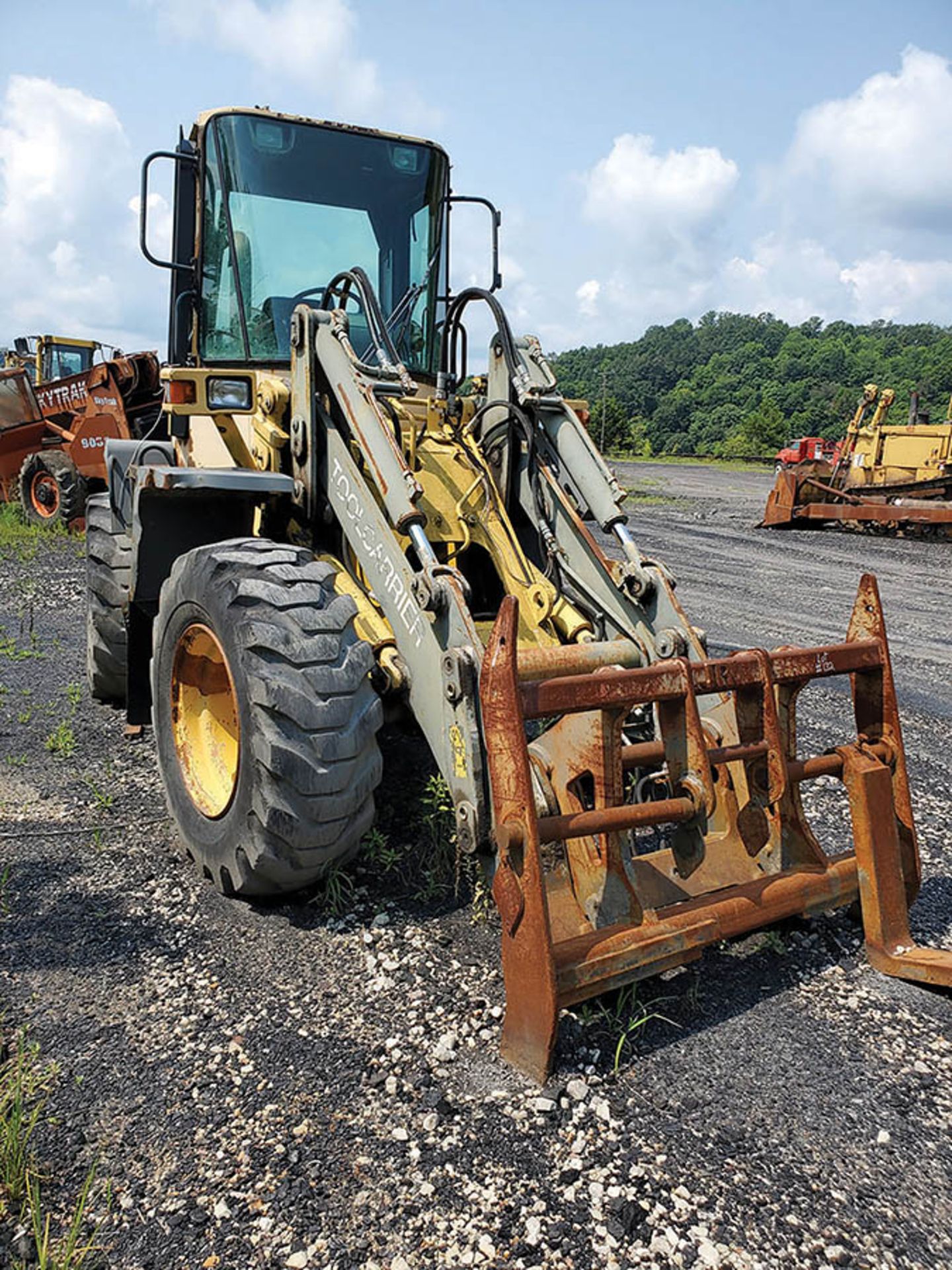 1999 KOMATSU WA180-3PH WHEEL LOADER, S/N: A851281999, 6,235 HOURS SHOWING, FORK ATTACHMENT ( - Image 3 of 7