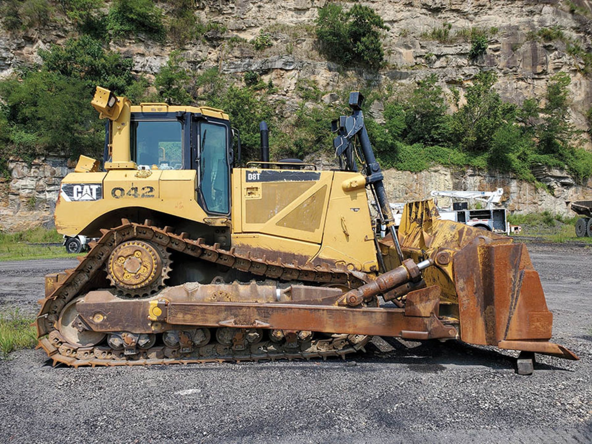 CATERPILLAR D8T DOZER, S/N: KPZ02178, CAT C15 ENGINE, 24'' WIDE TRACKS, 166'' WIDE DOZER BLADE, REAR