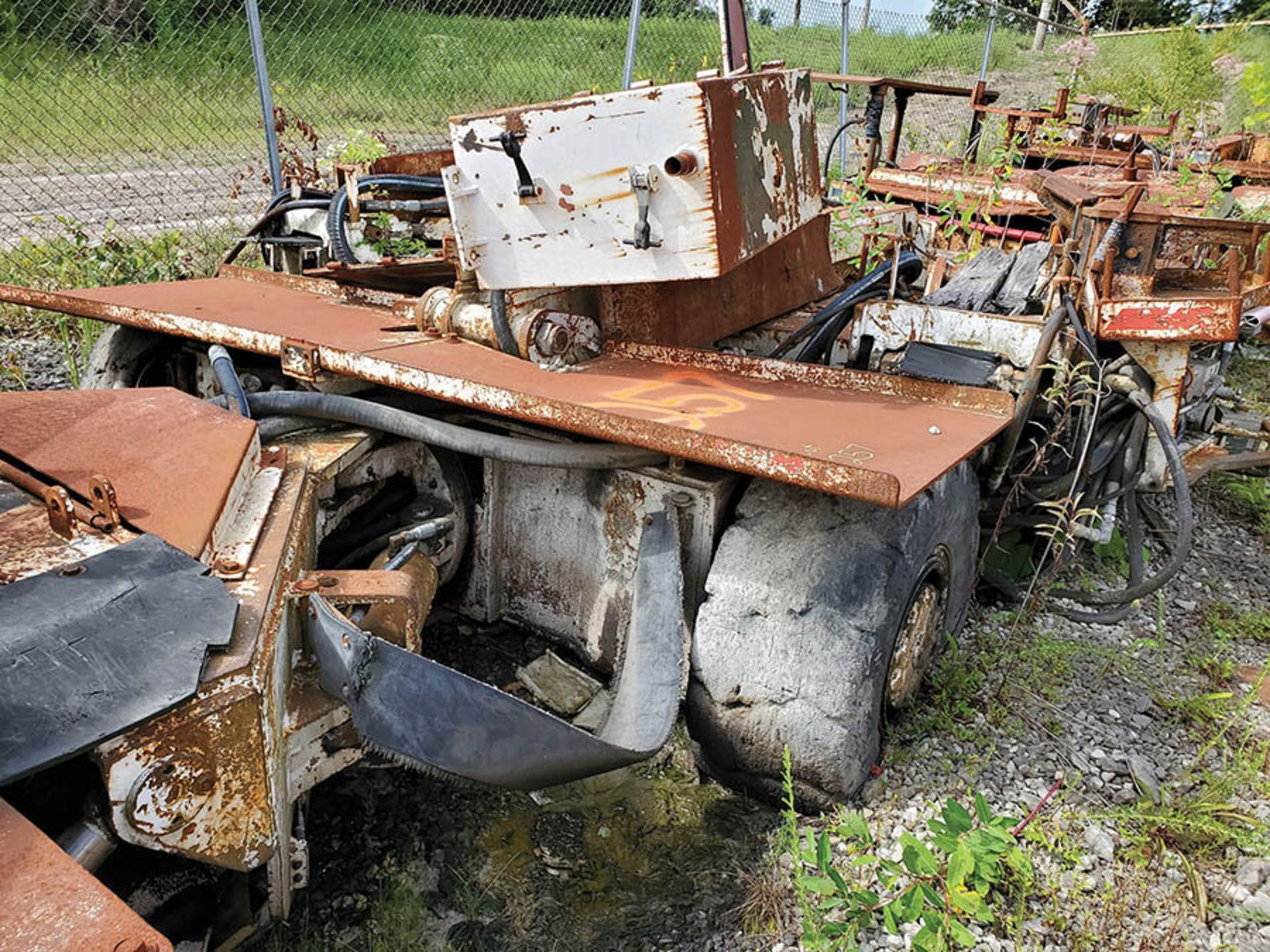 BUCYRUS ROOF BOLTER, MODEL 488, LOCATION: CZAR SHOP - Image 6 of 7