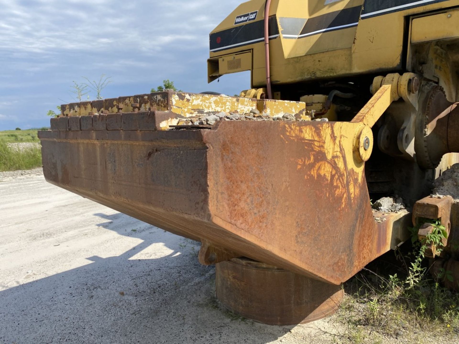 2004 CATERPILLAR D11R CD DOZER, S/N: A8F236-2GR05302, CAT DIESEL ENGINE, NO TRACKS, FOR PARTS ( - Image 9 of 11