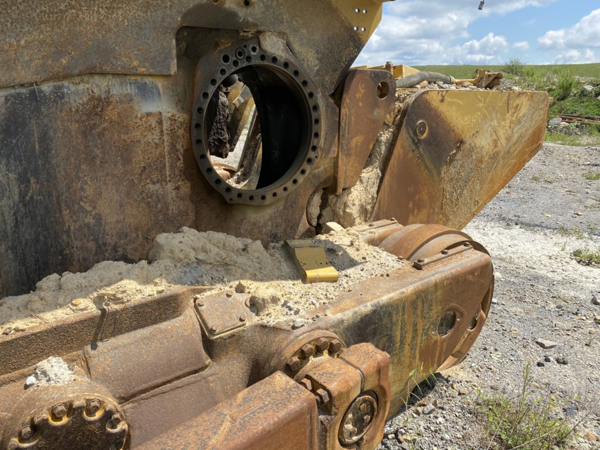 CATERPILLAR D10T DOZER, S/N: RJG01377, CAT C-27 DIESEL ENGINE, 17' DOZER BLADE, MISSING - Image 7 of 11