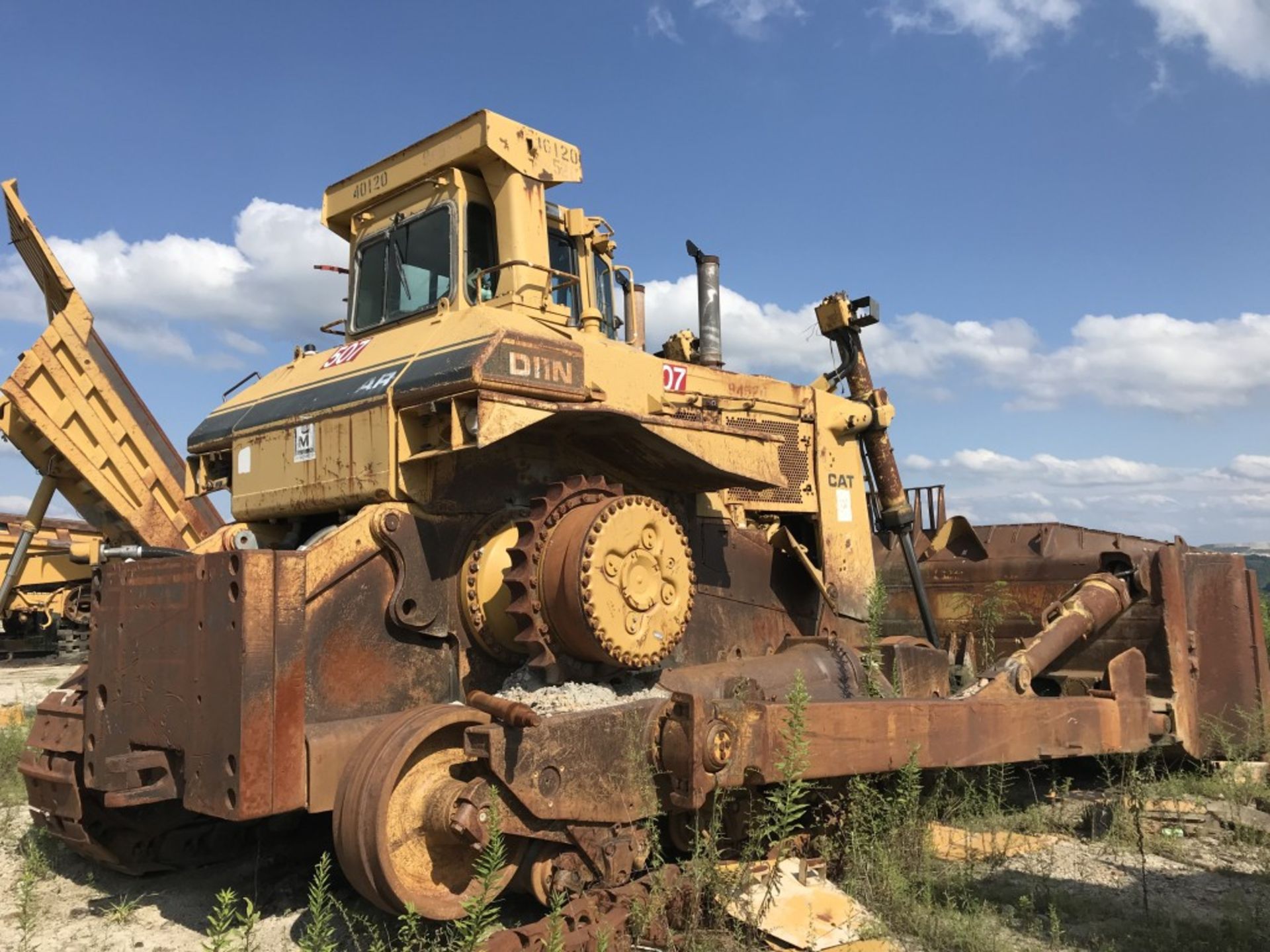 CAT D11N DOZER FOR PARTS, S/N: 74Z00507, 20'6'' WIDE DOZER BLADE, ONE TRACK OFF, 40,559 HOURS, CAT - Image 3 of 10