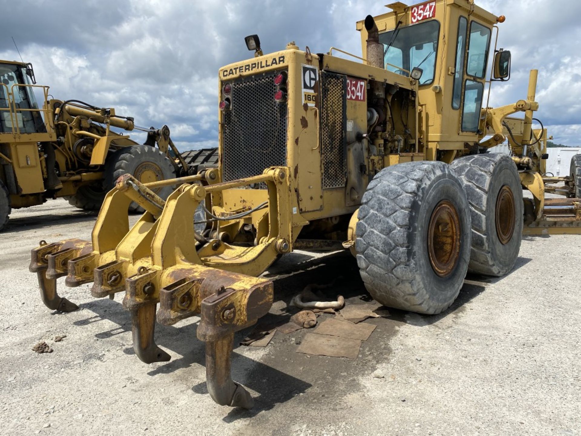 CATERPILLAR 16G MOTOR GRADER, P/N: 93U03547, CAT 3406 6-CYLINDER TURBO DIESEL ENGINE, 8 FORWARD & - Image 4 of 24