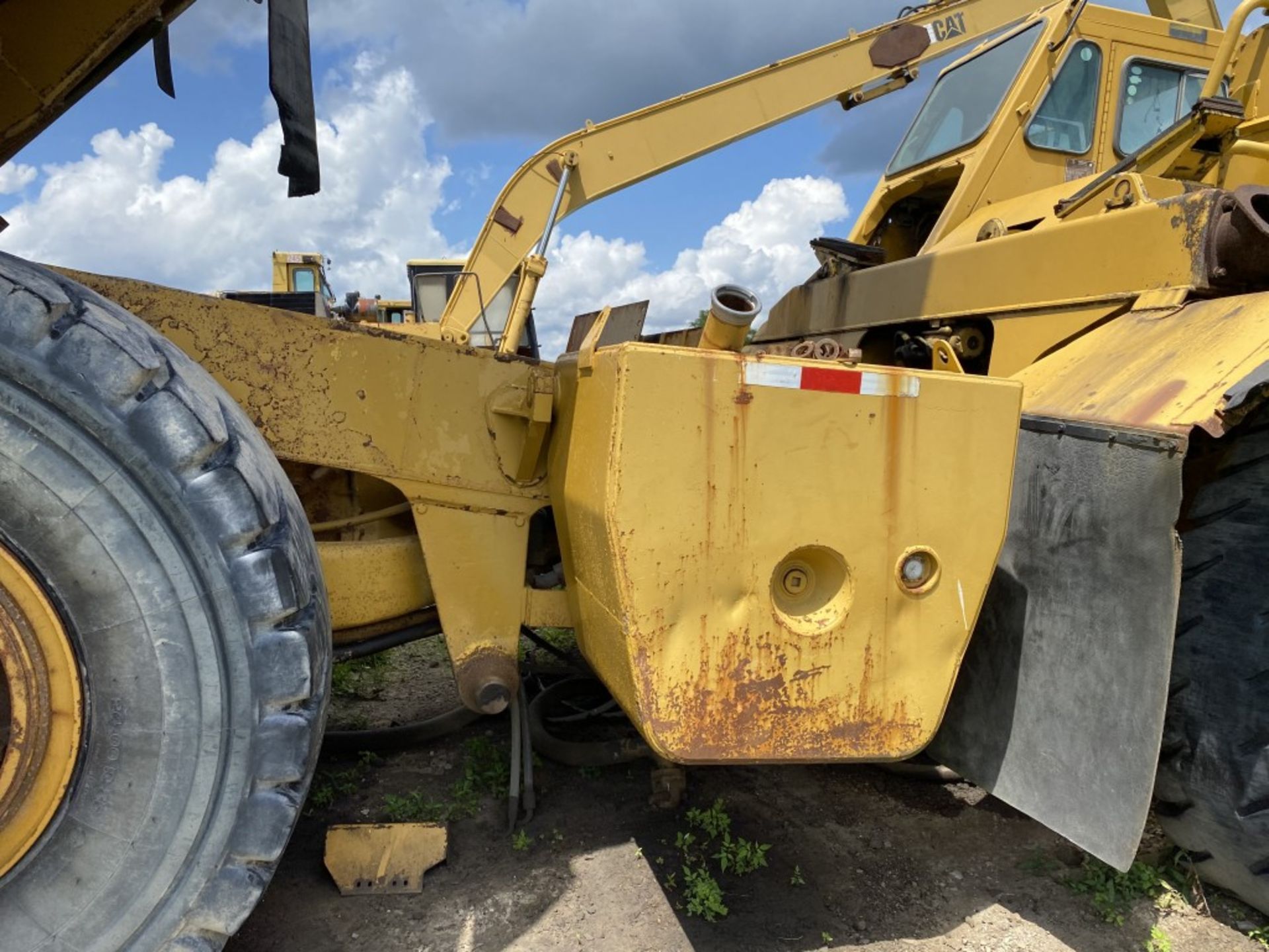 CATERPILLAR 773B OFF-ROAD DUMP TRUCK, S/N: 63W0H573, CAT DIESEL ENGINE, MISSING TRANSMISSION, 24. - Image 8 of 11